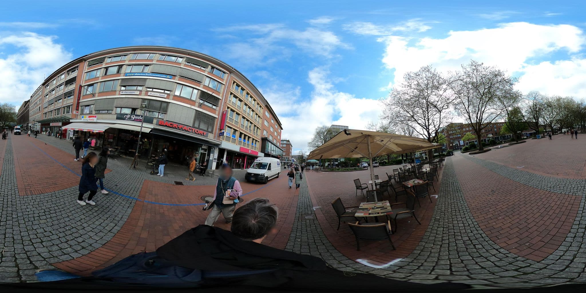 Street view near Hotel Ostseehalle Kiel by Premiere Classe, Kiel — © pbb (CC BY-SA · Mapillary)