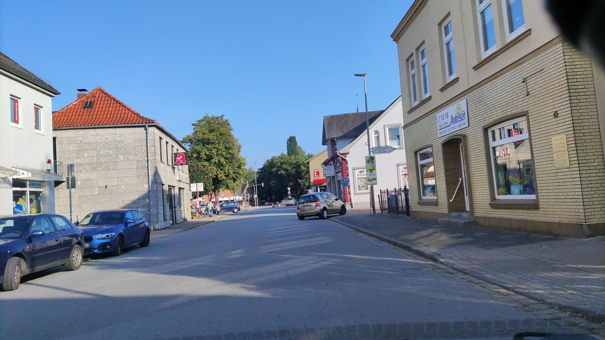 Street view near Francesca Aita Eiscafe, Bad Bramstedt — © hotteliene (CC BY-SA · Mapillary)