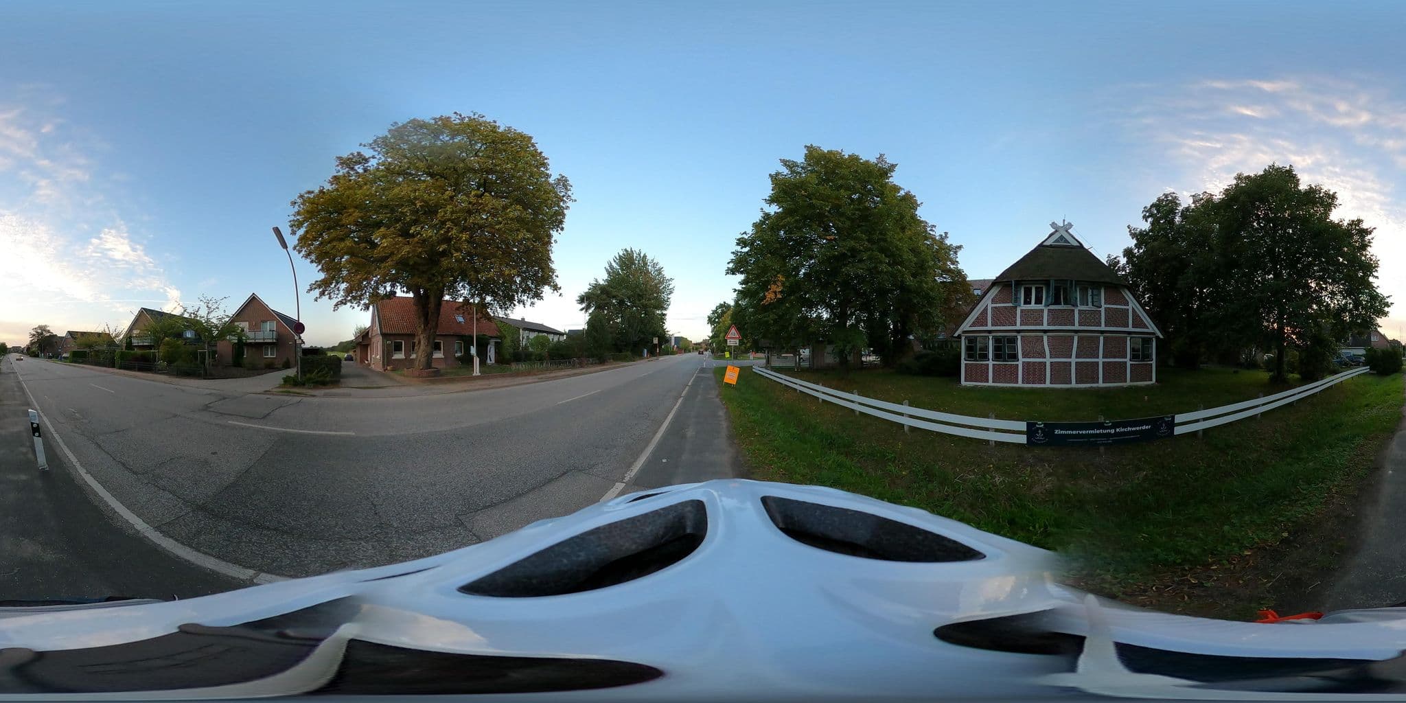 Street view near Nika Dill, Kirchwerder — © ErikGronau (CC BY-SA · Mapillary)