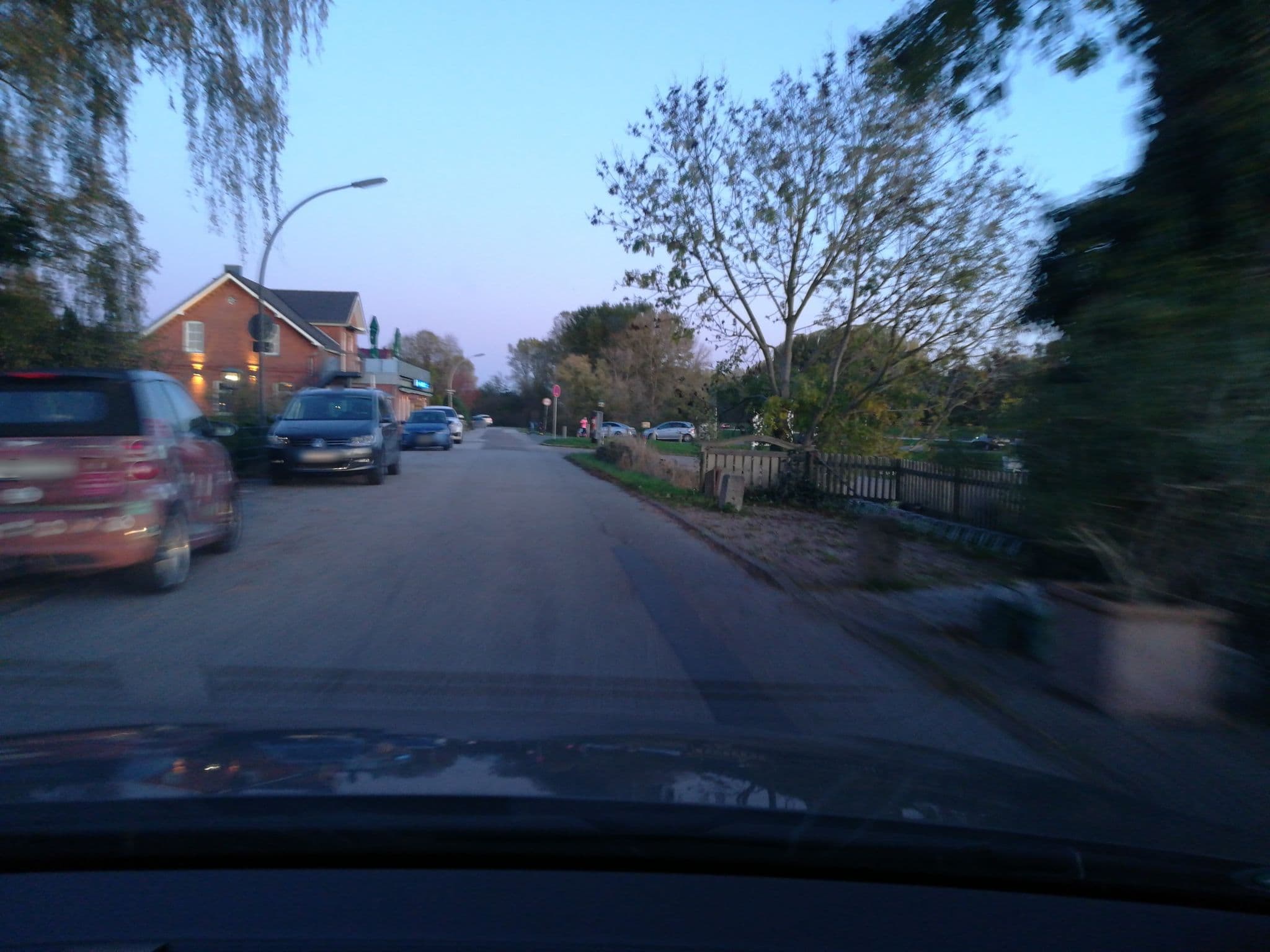 Street view near Vierländerei Inh. S. Savignano, Kirchwerder — © seb1982 (CC BY-SA · Mapillary)