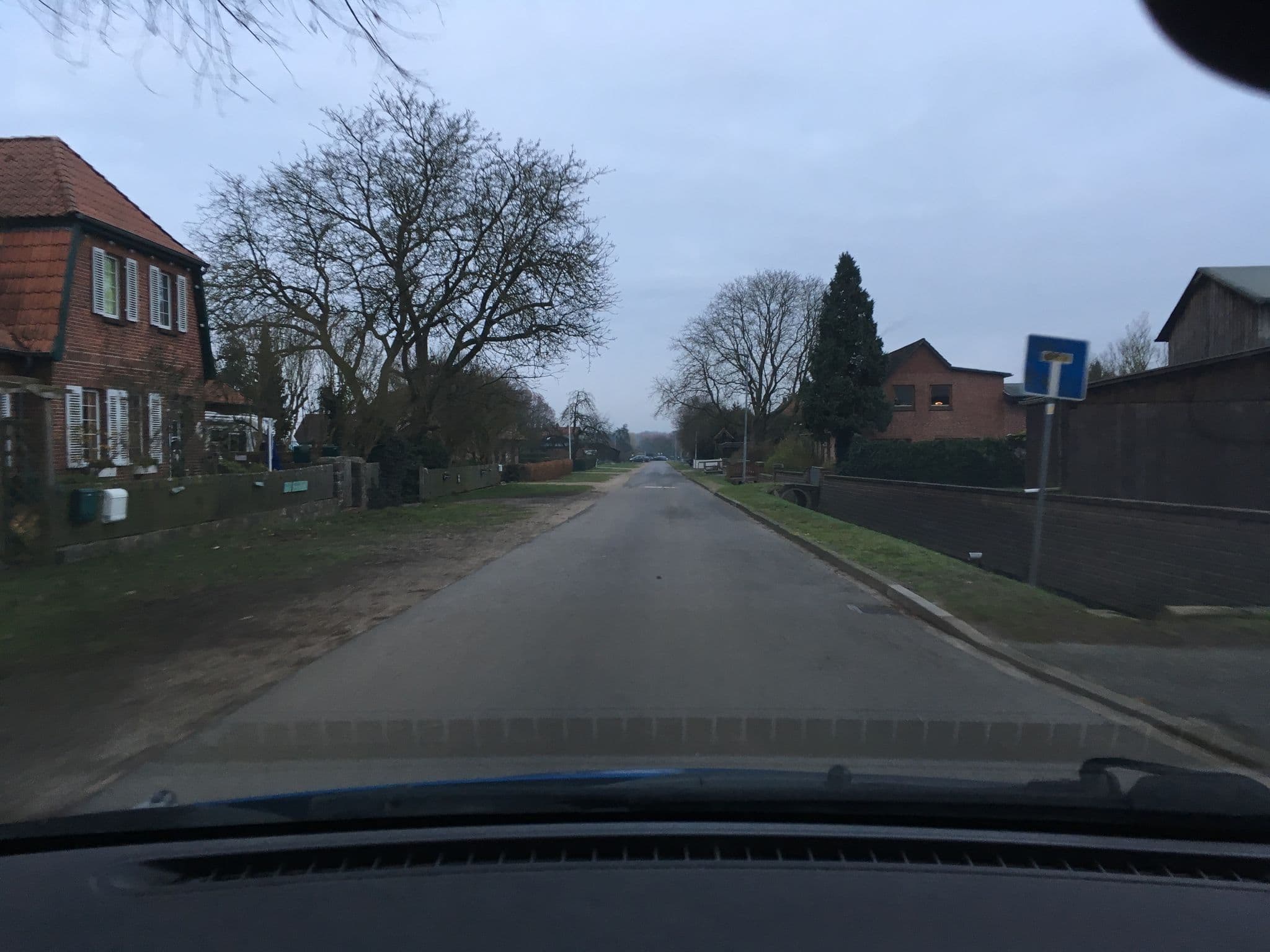Street view near Landhaus am Apfelgarten, Eyendorf — © hotteliene (CC BY-SA · Mapillary)