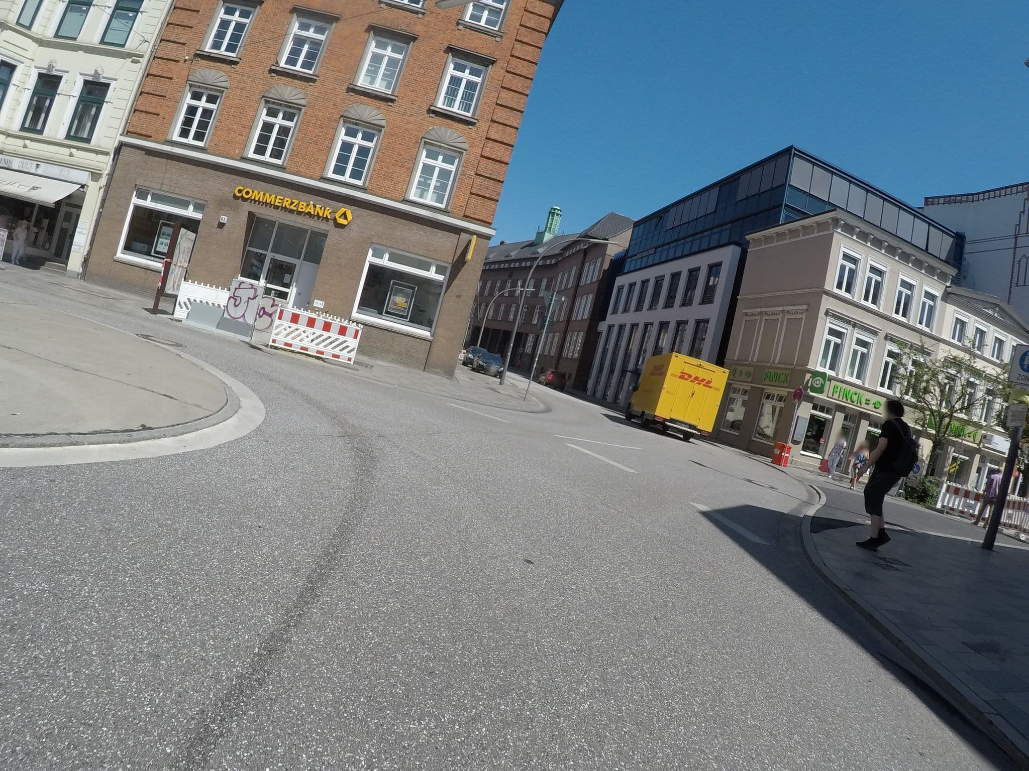 Street view near Murmann Helga, Bergedorf — © veloroute_hamburg (CC BY-SA · Mapillary)