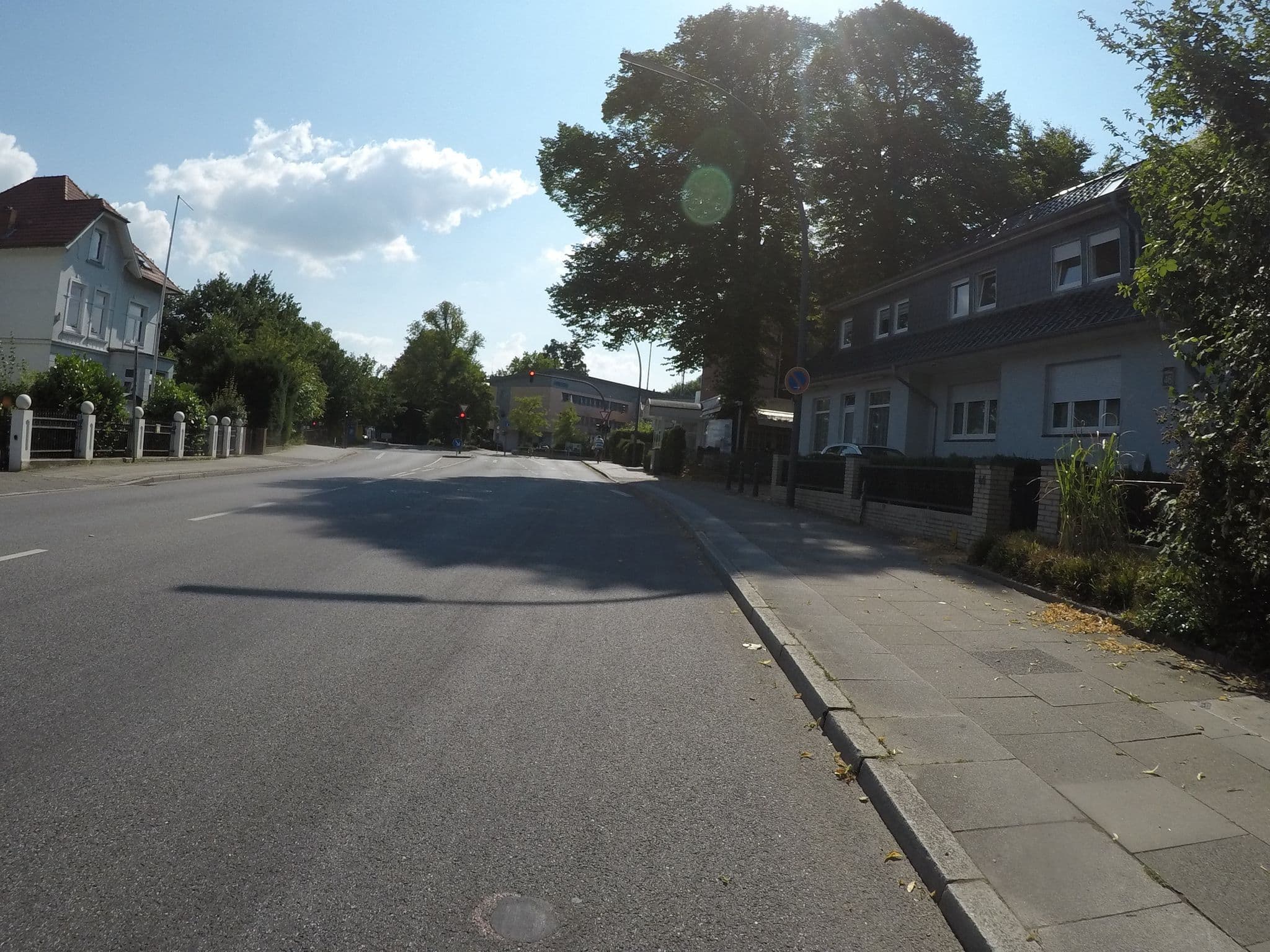 Street view near Ferienwohnungvermietungen Haidorfer Ferienhäuser, Rahlstedt — © veloroute_hamburg (CC BY-SA · Mapillary)