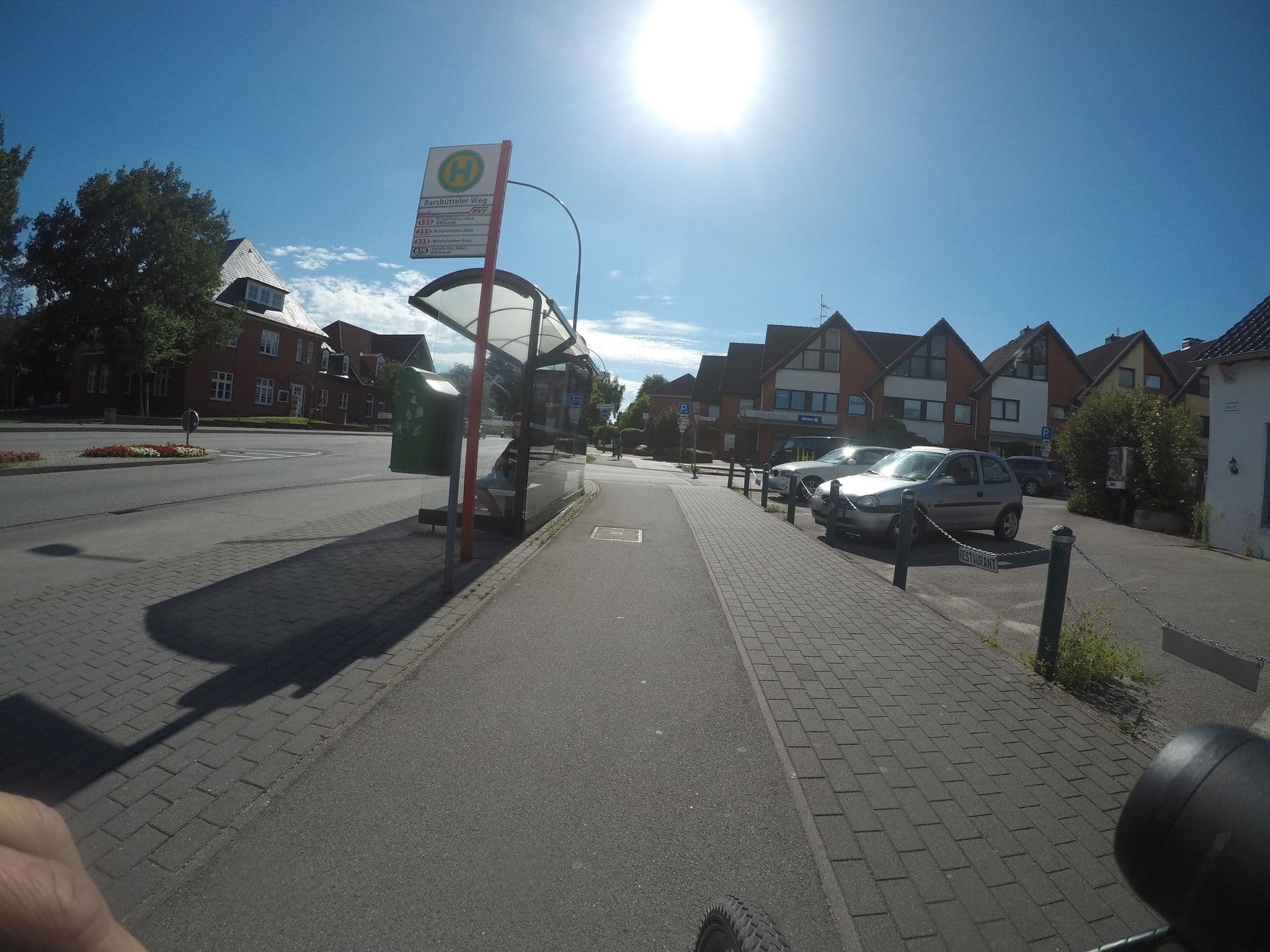 Street view near Gasthaus Andermahr, Oststeinbek — © mjay (CC BY-SA · Mapillary)