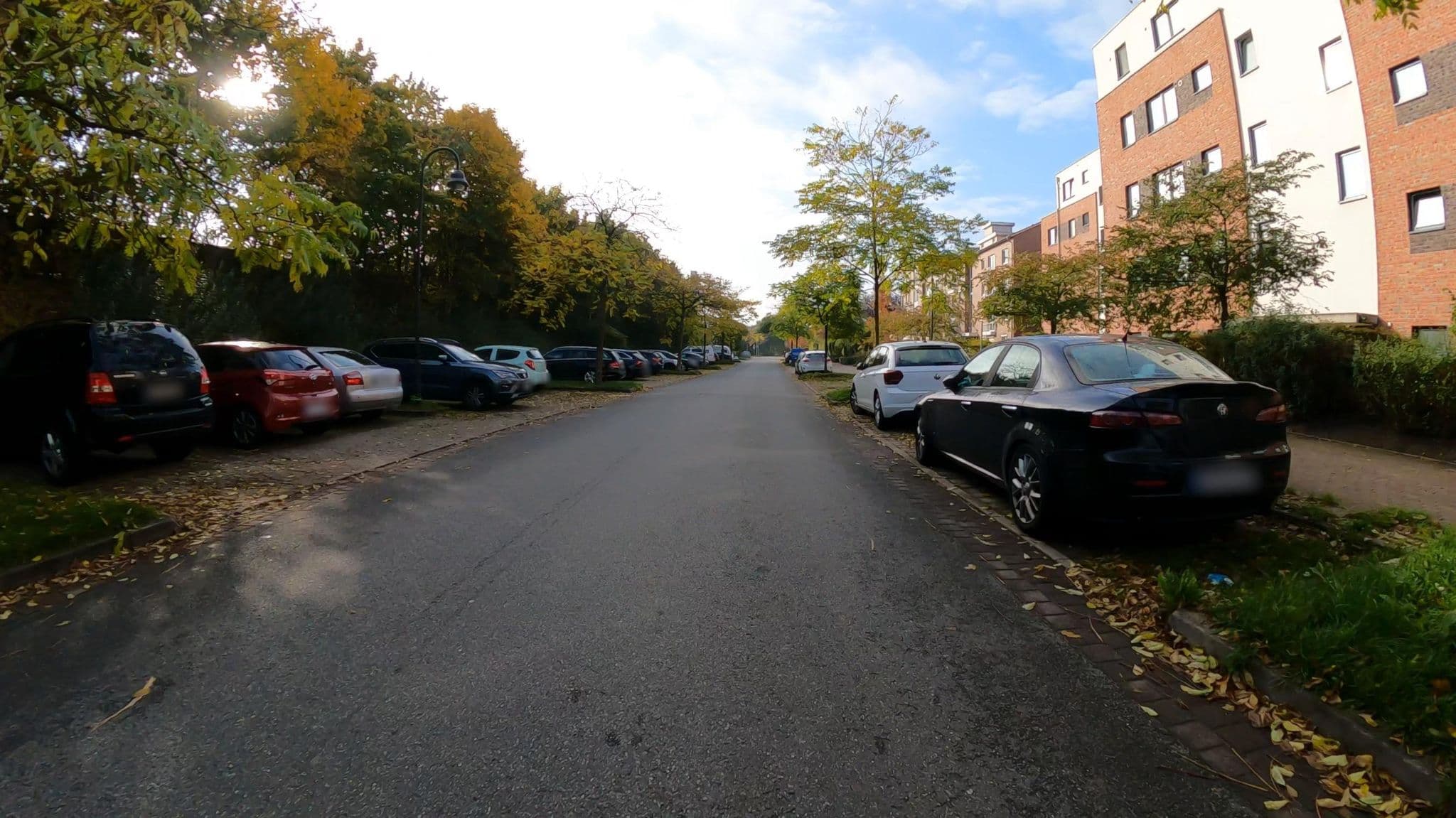 Street view near Traumferienwohnungen-Ostsee.de, Ahrensburg — © veloroute_hamburg (CC BY-SA · Mapillary)