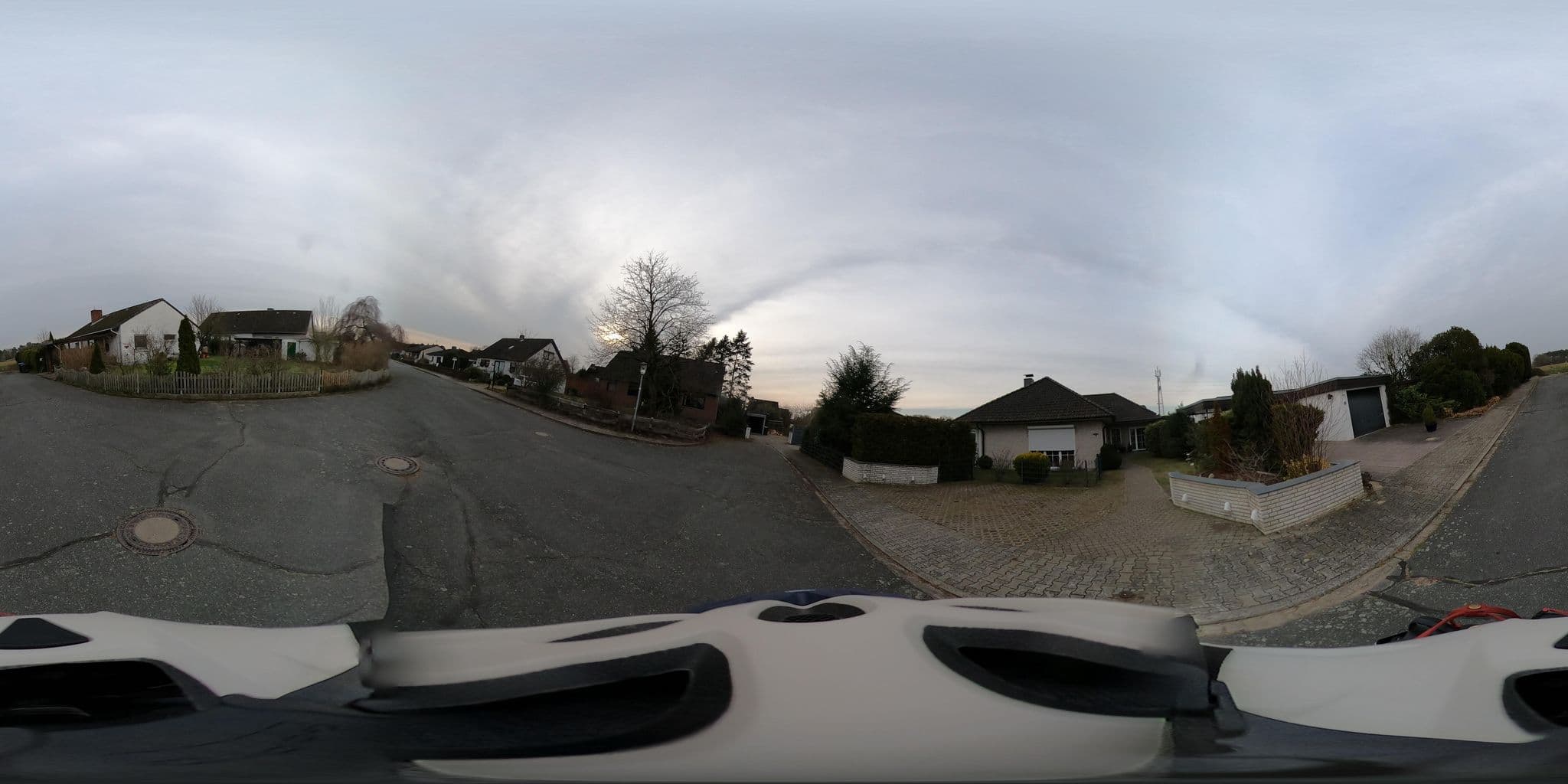 Street view near 2raum Lüneburg, Deutsch Evern — © larale (CC BY-SA · Mapillary)