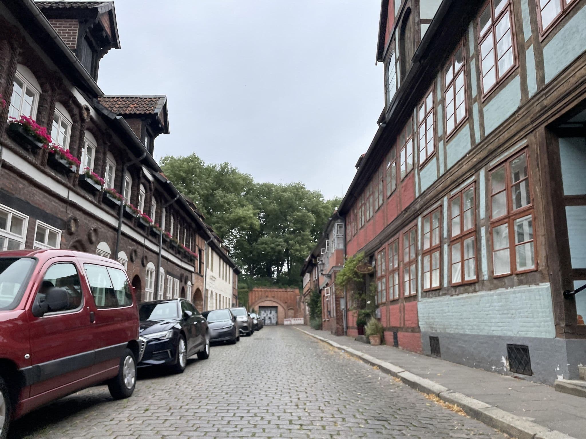 Street view near Bed & Breakfast Sahara, Lüneburg — © hotteliene (CC BY-SA · Mapillary)