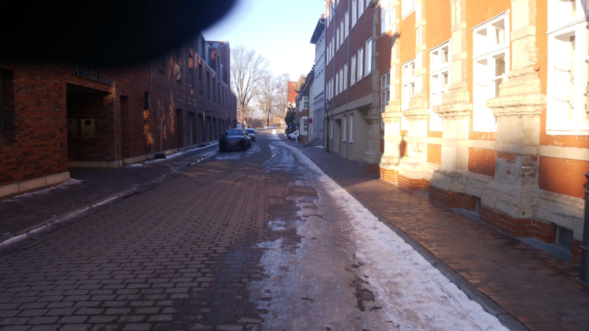 Street view near einzigartig - Hotel und Gastronomie GmbH, Lüneburg — © alex84 (CC BY-SA · Mapillary)