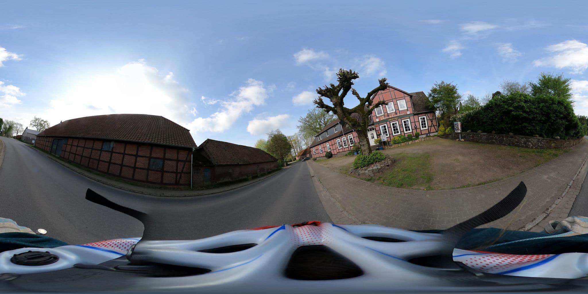 Street view near Wegeners Landhaus, Suderburg — © N_Welkener (CC BY-SA · Mapillary)
