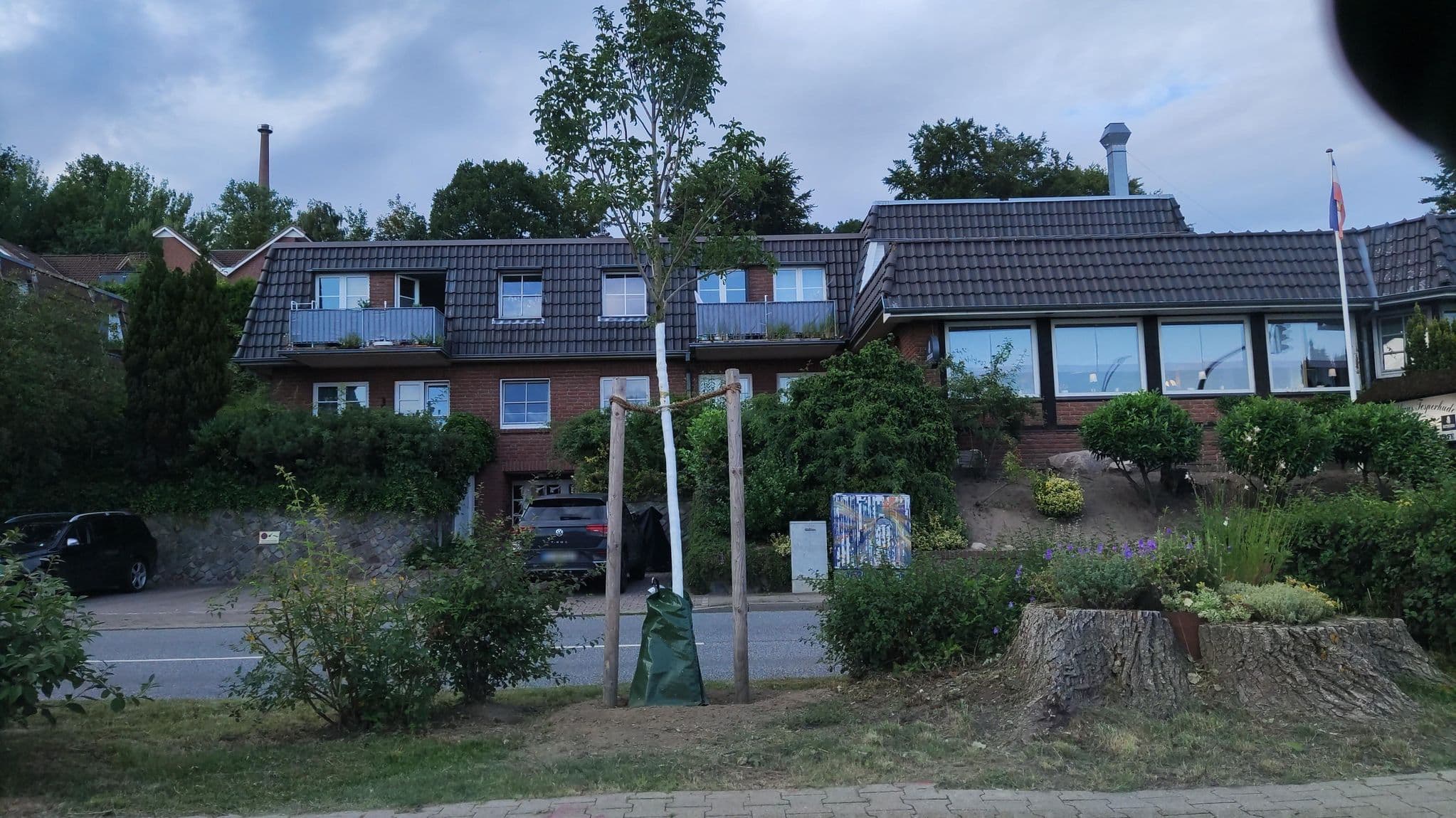 Street view near Landhaus Tesperhude Hotel Restaurant Café, Tespe — © hotteliene (CC BY-SA · Mapillary)