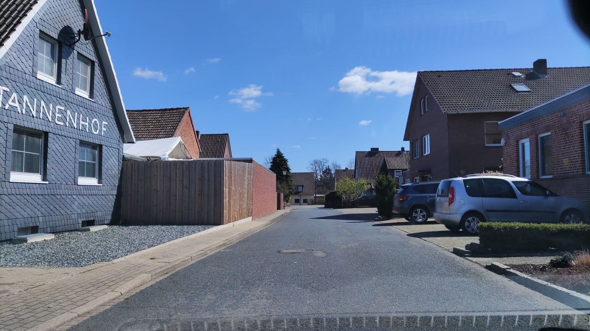 Street view near Hotel Tannenhof, Wrestedt — © hotteliene (CC BY-SA · Mapillary)