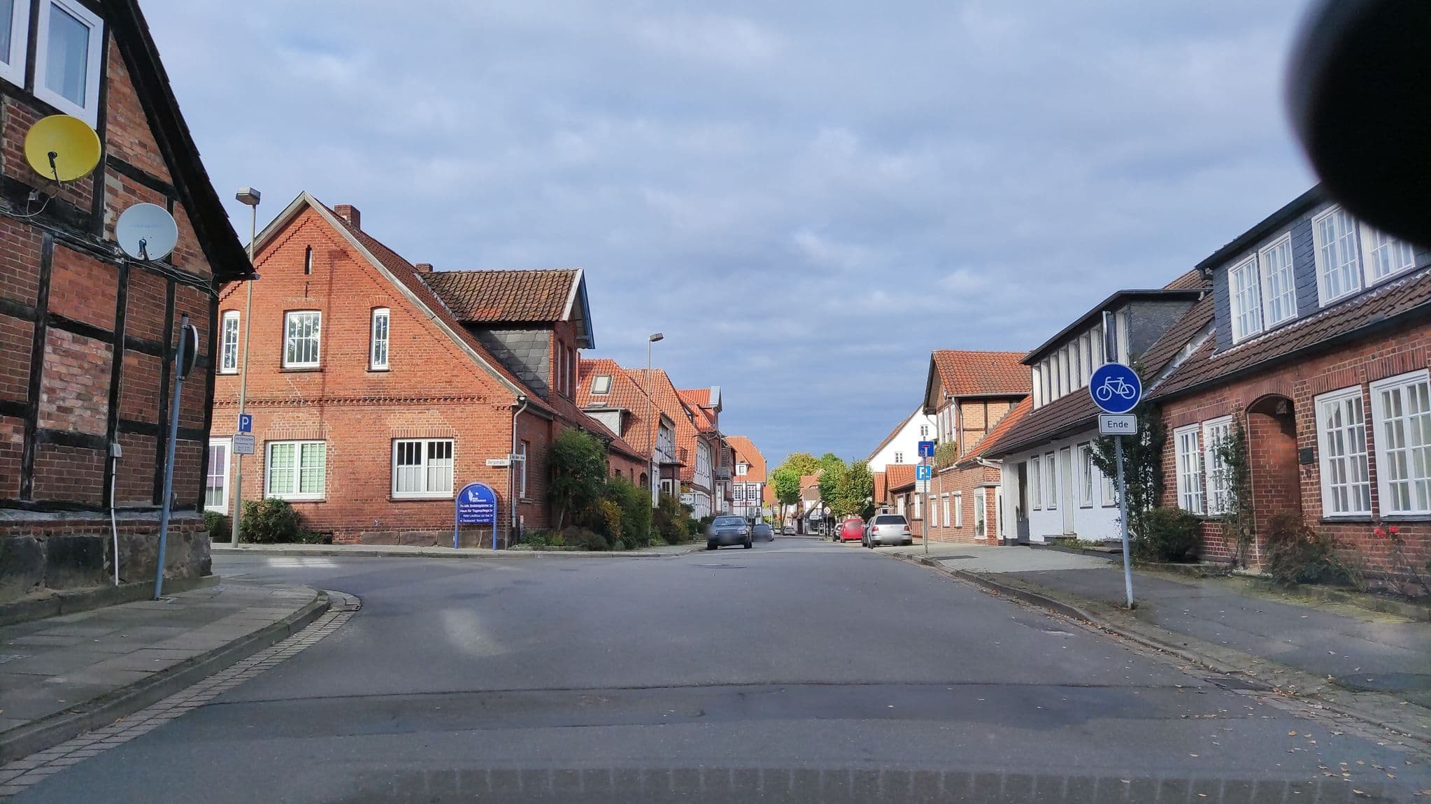 Street view near Heinrich Strampenhof, Bad Bevensen — © hotteliene (CC BY-SA · Mapillary)