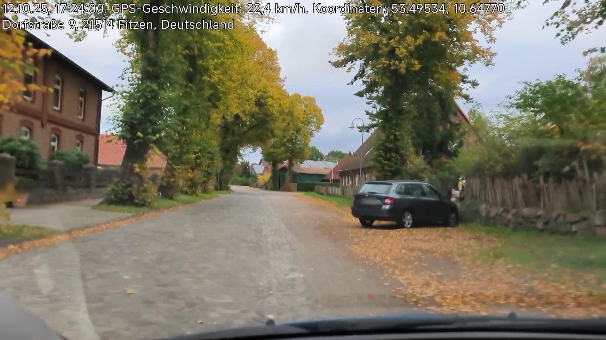 Street view near Gasthof Jens Möller, Büchen — © hotteliene (CC BY-SA · Mapillary)