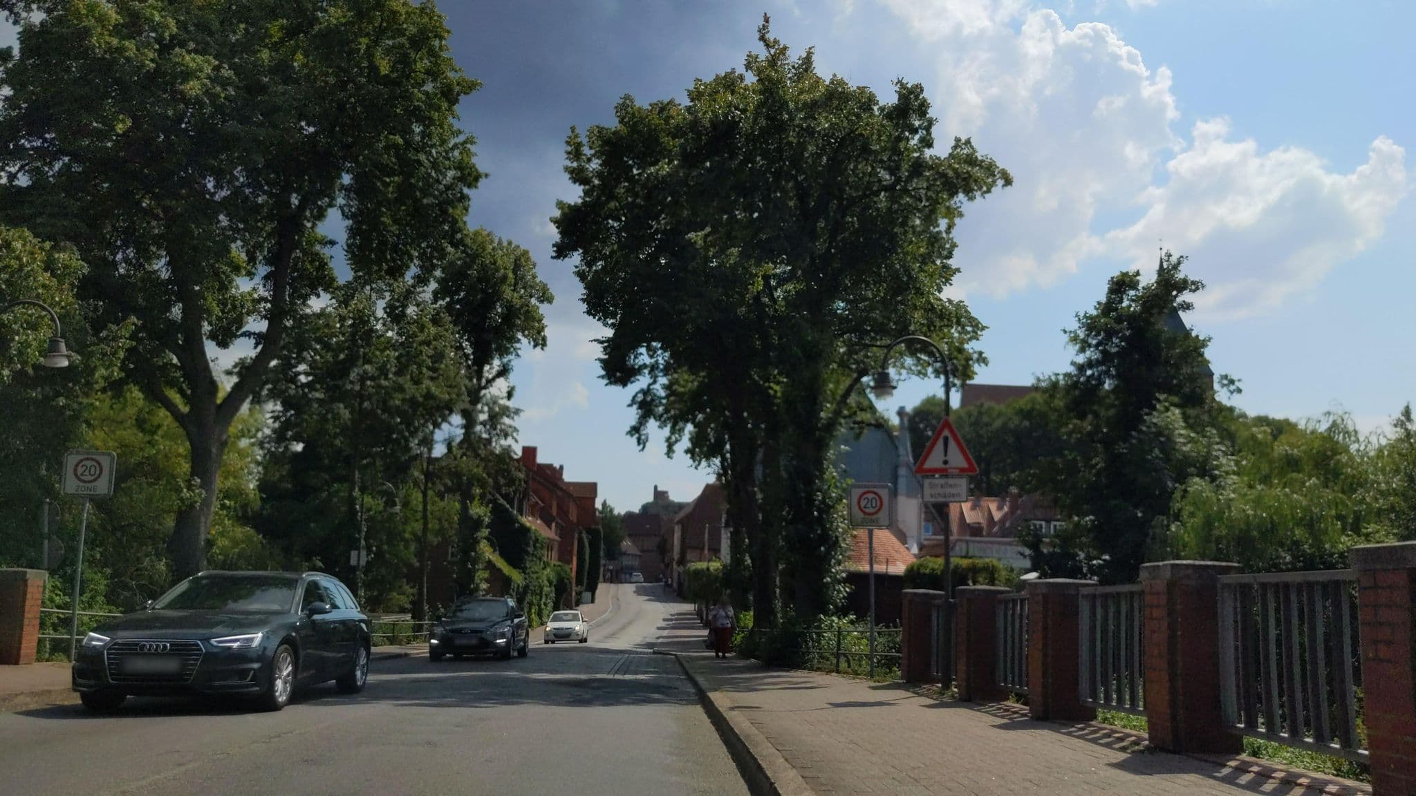 Street view near Zum Weissen Ross, Mölln — © rasmustravemnd (CC BY-SA · Mapillary)