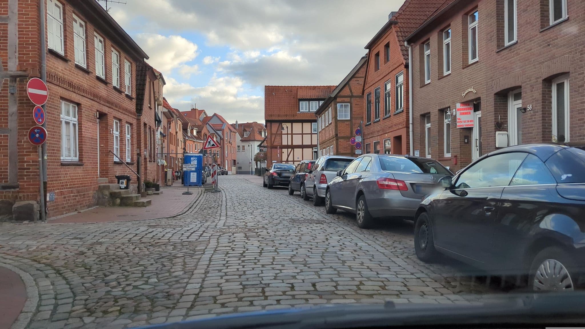 Street view near Piep Lore Öl - Aquarelle - Bilder, Mölln — © hotteliene (CC BY-SA · Mapillary)