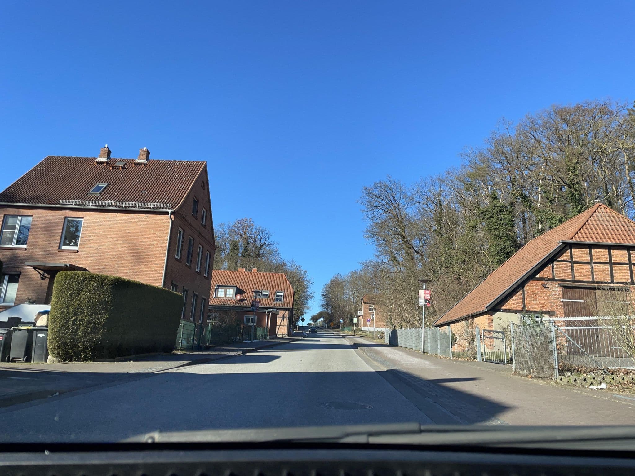 Street view near Pension Fröhlich, Boizenburg — © hotteliene (CC BY-SA · Mapillary)