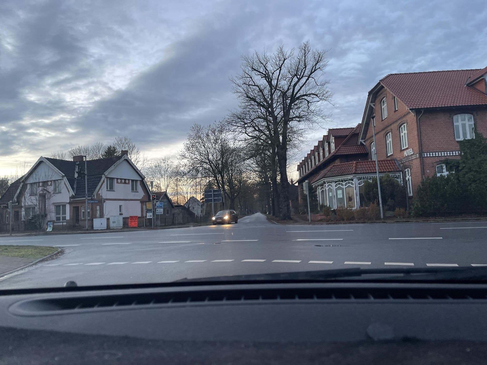 Street view near Hotel Eichenhof Heiddorf, Neu Kaliß — © hotteliene (CC BY-SA · Mapillary)