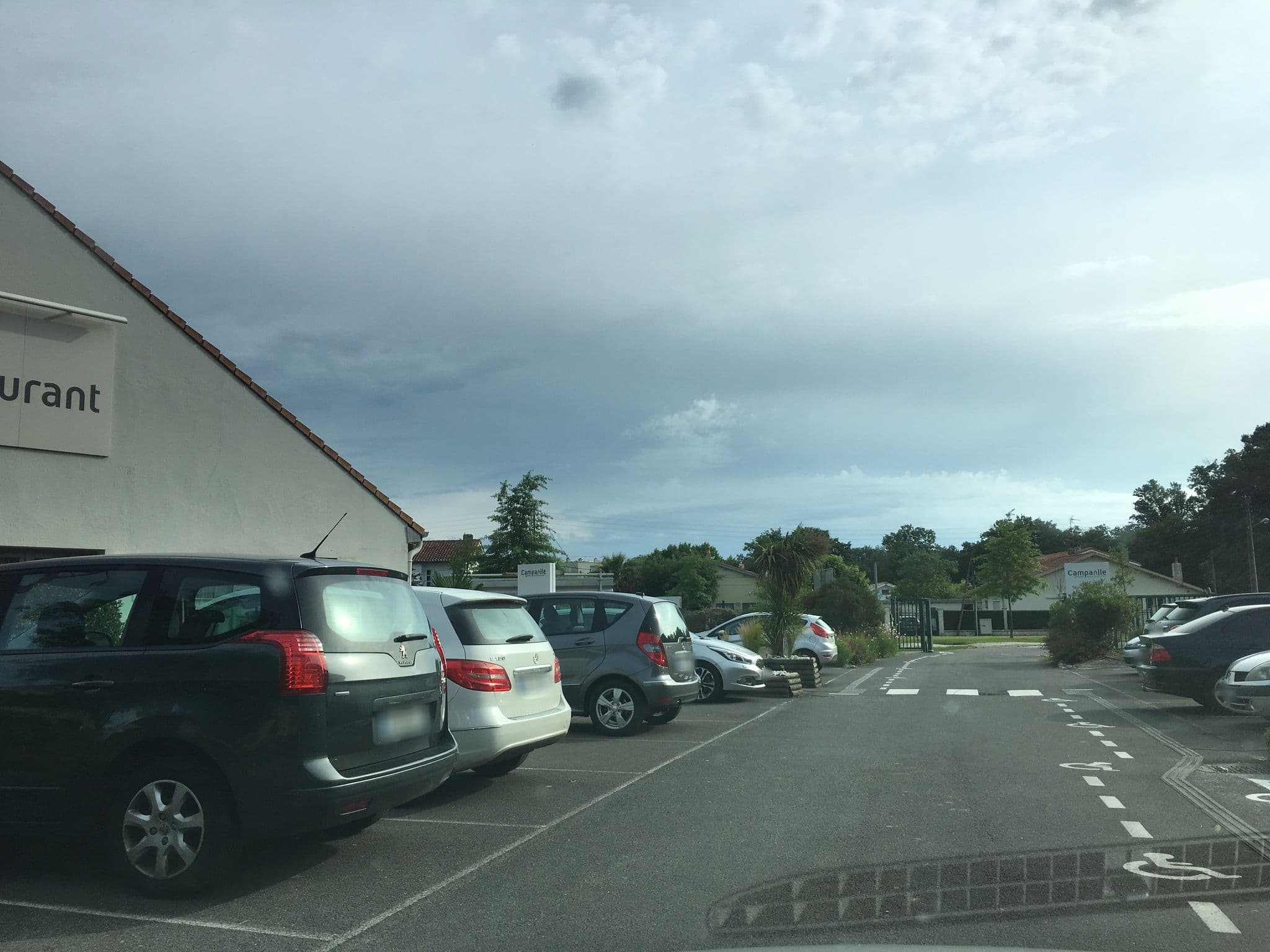 Street view near Campanile, Gradignan — © cquest (CC BY-SA · Mapillary)