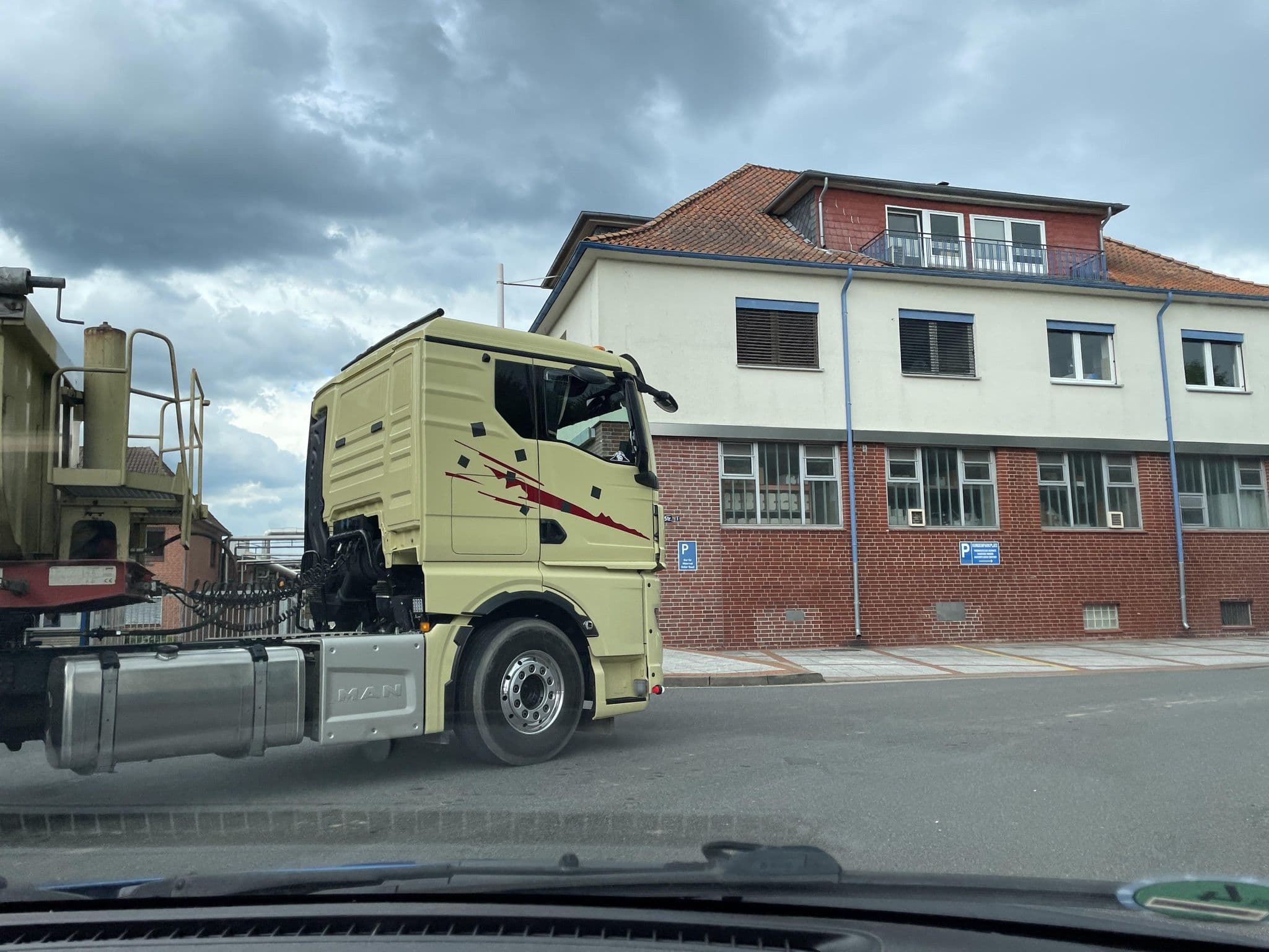 Street view near Hotel Zur Münchnerin Dahlenburg, Dahlenburg — © hotteliene (CC BY-SA · Mapillary)