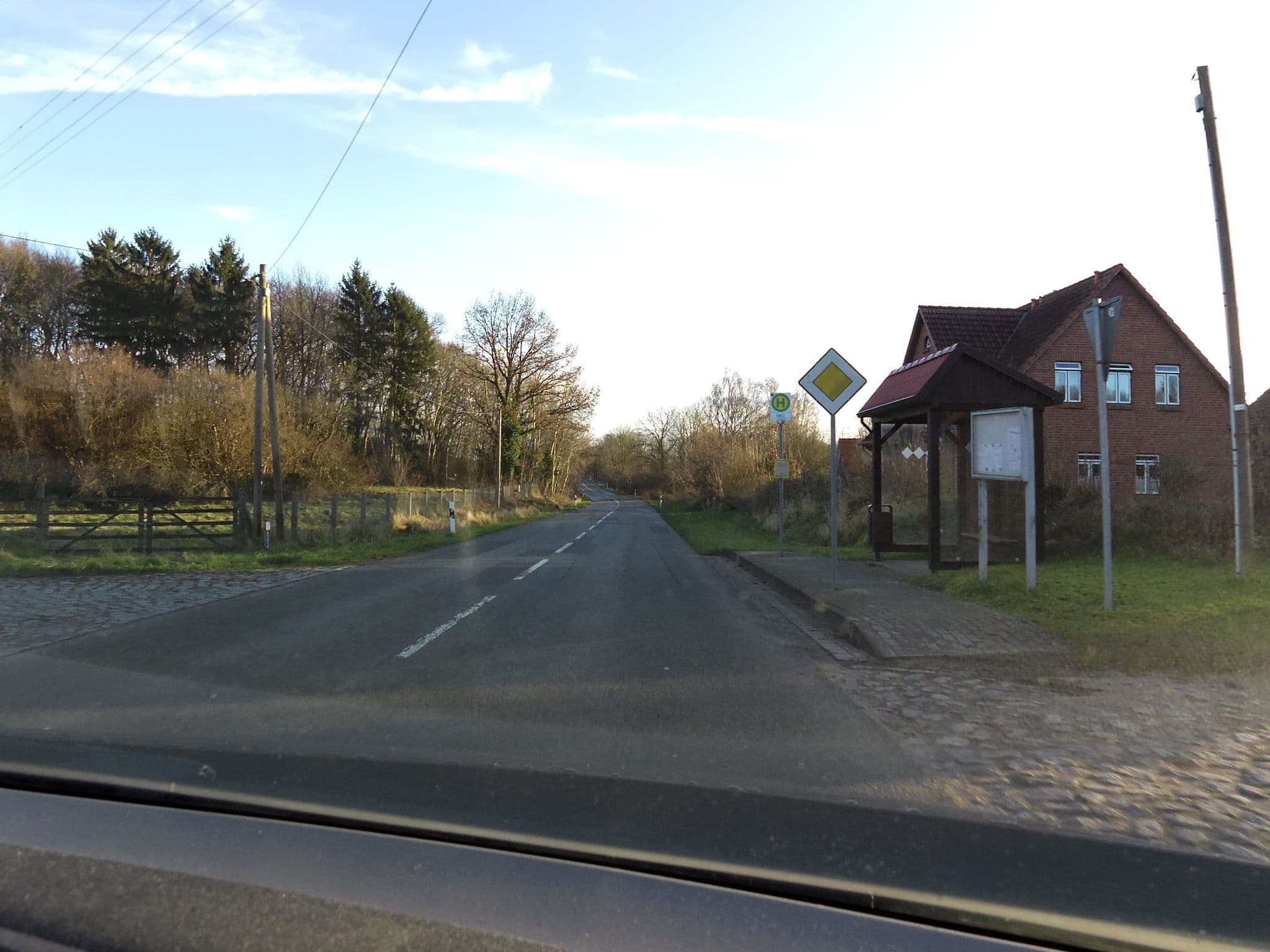 Street view near Ferienhaus Nordwald, Roggendorf — © zoegglmeyr (CC BY-SA · Mapillary)