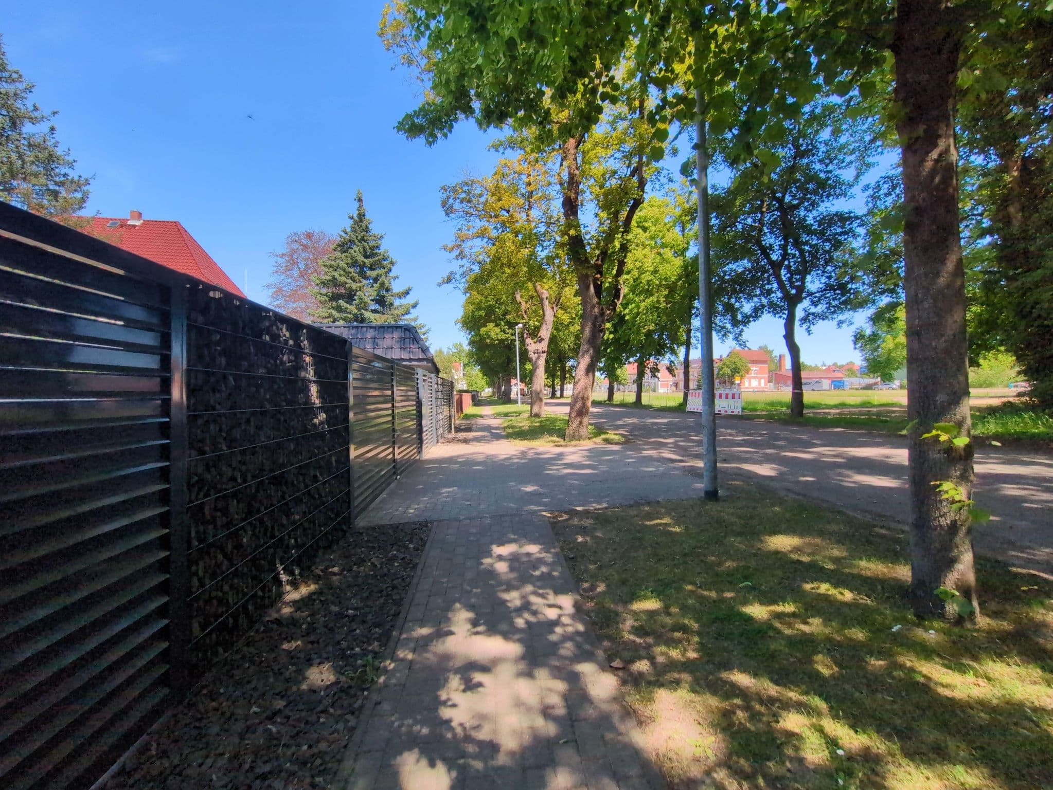 Street view near Gästehaus Carpe Diem, Perleberg — © danko (CC BY-SA · Mapillary)