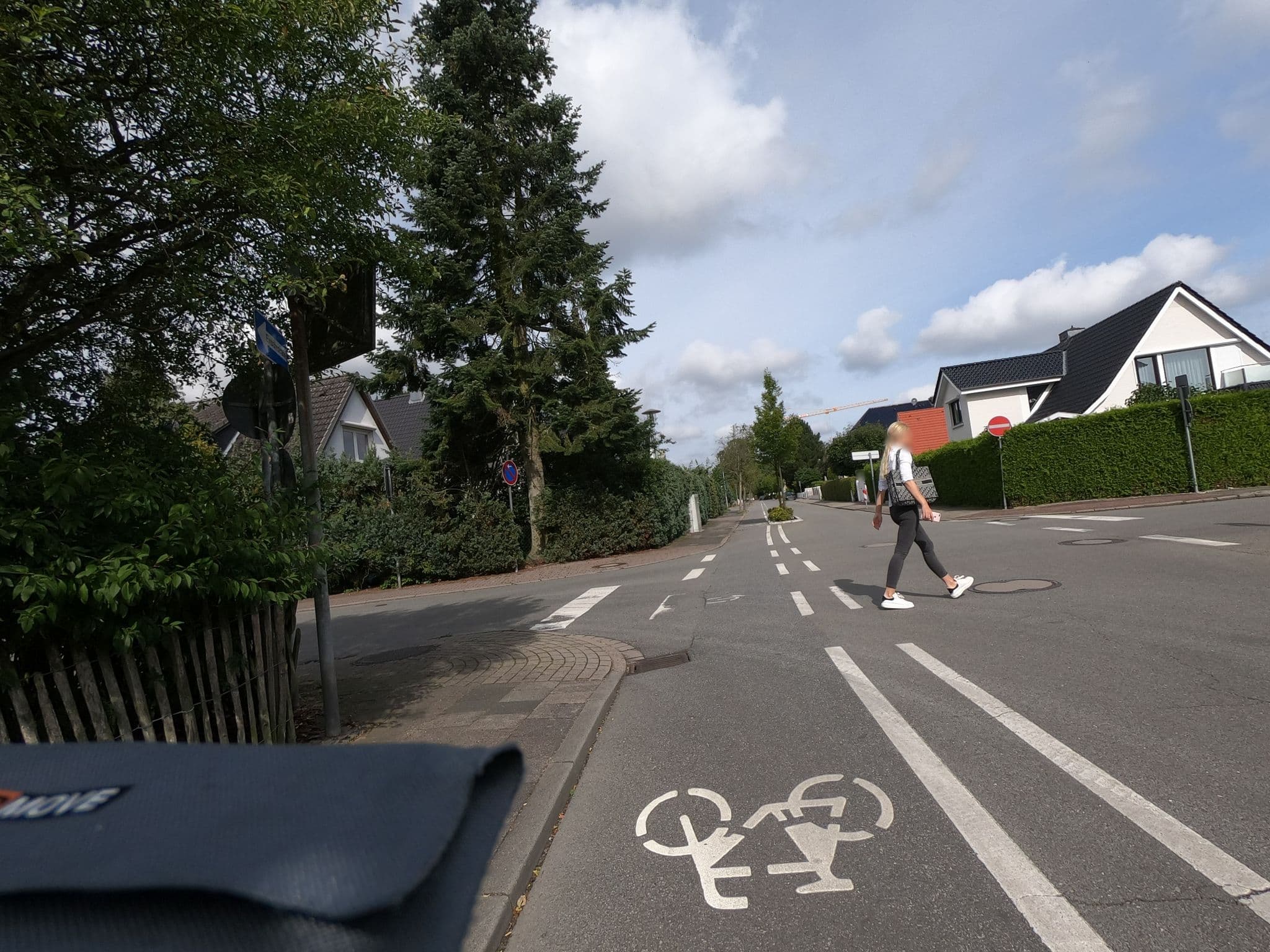 Street view near Haus Baltik Hotel Garni Inh. Regine Kasper, Timmendorfer Strand — © u14183 (CC BY-SA · Mapillary)