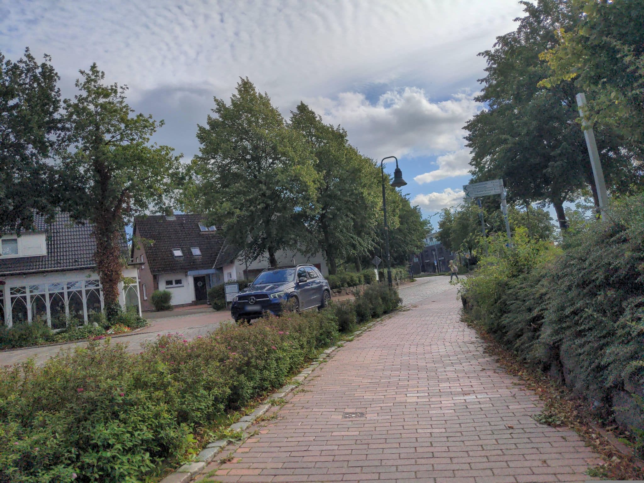 Street view near Kurhotel Family, Ratekau — © rasmustravemnd (CC BY-SA · Mapillary)
