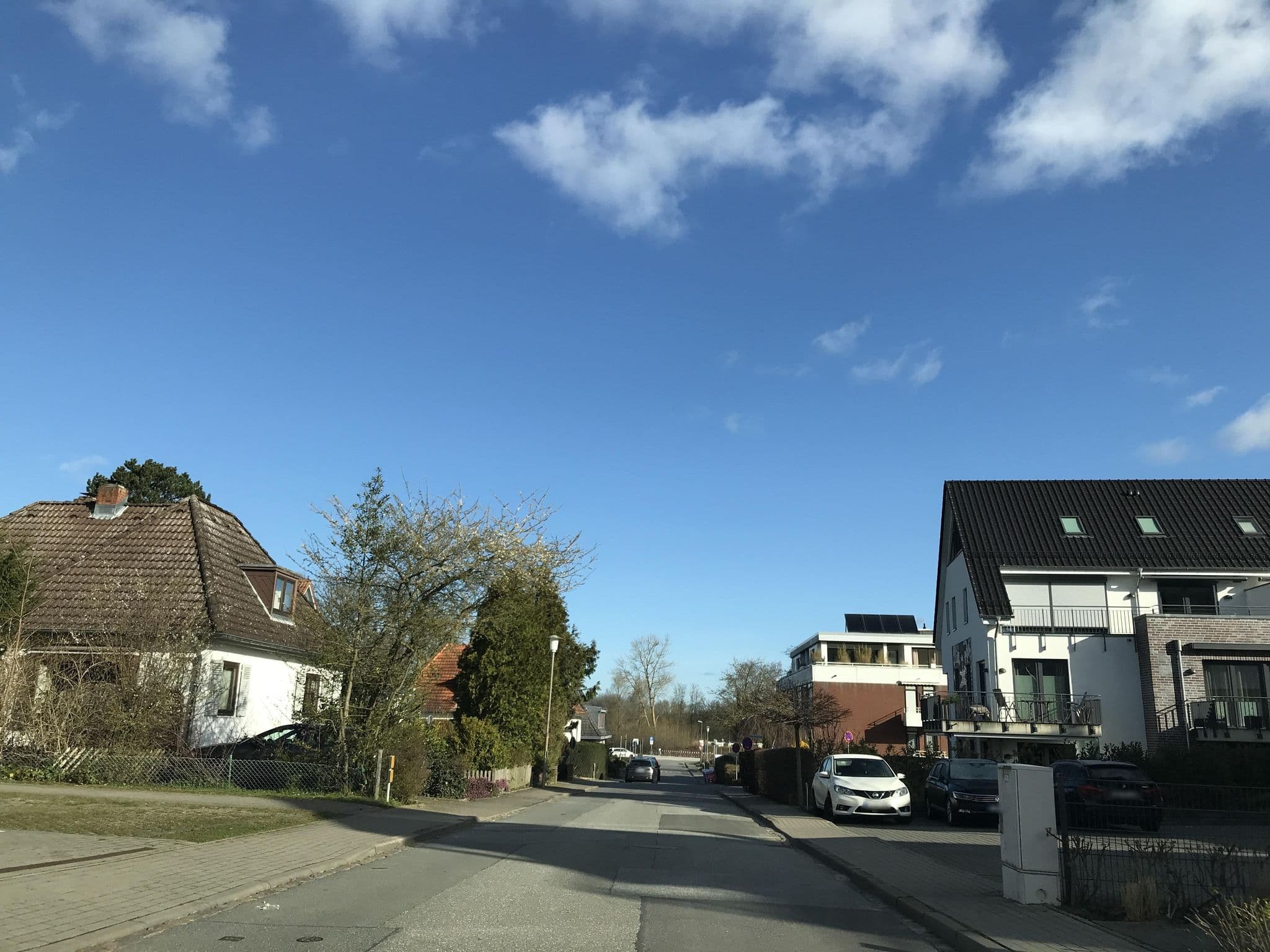 Street view near HOME Suites - Timmendorfer Strand/Scharbeutz, Scharbeutz — © juliansaa_ (CC BY-SA · Mapillary)