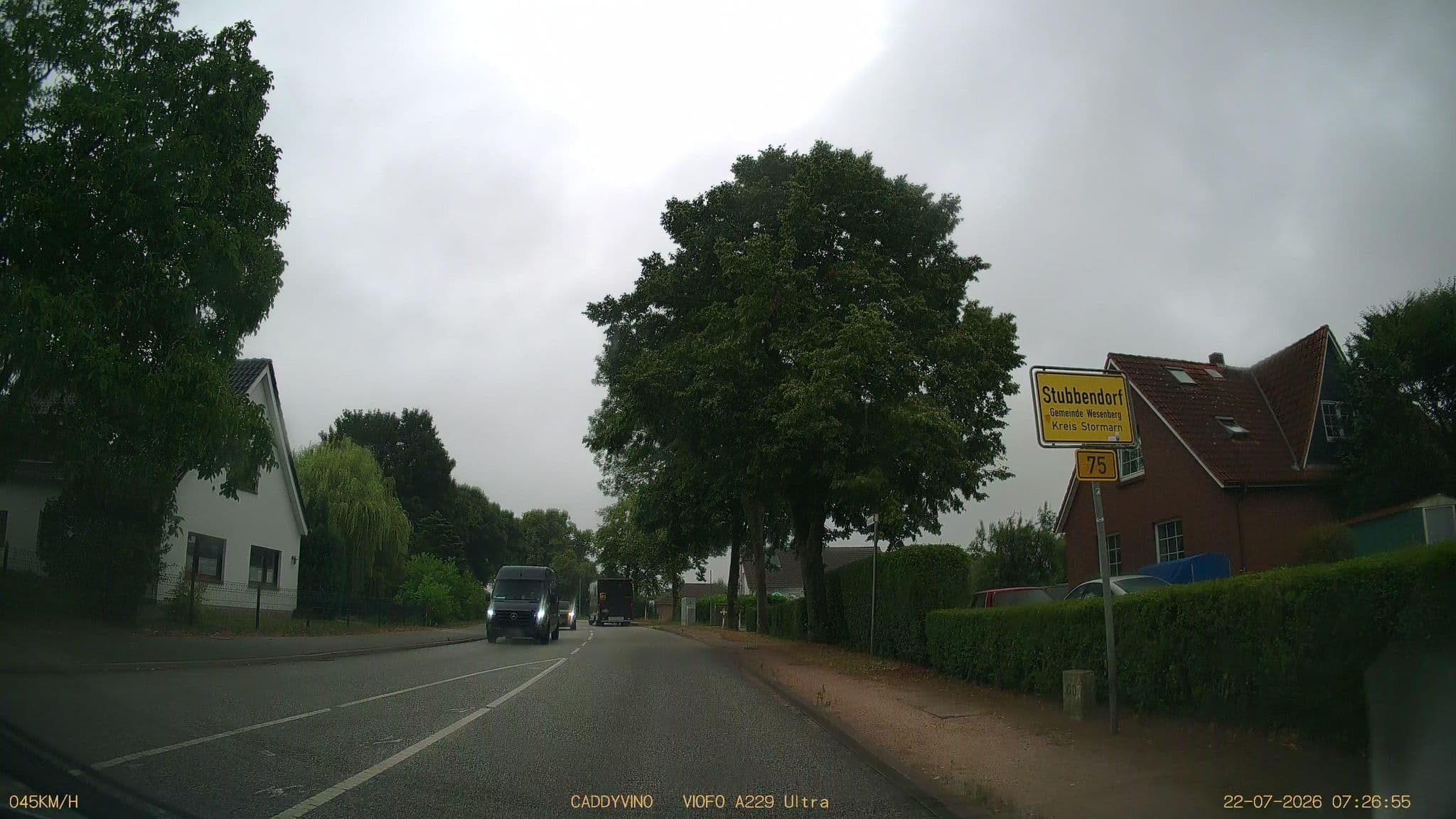 Street view near Dieter Schmidt, Reinfeld — © DruideBizeps (CC BY-SA · Mapillary)