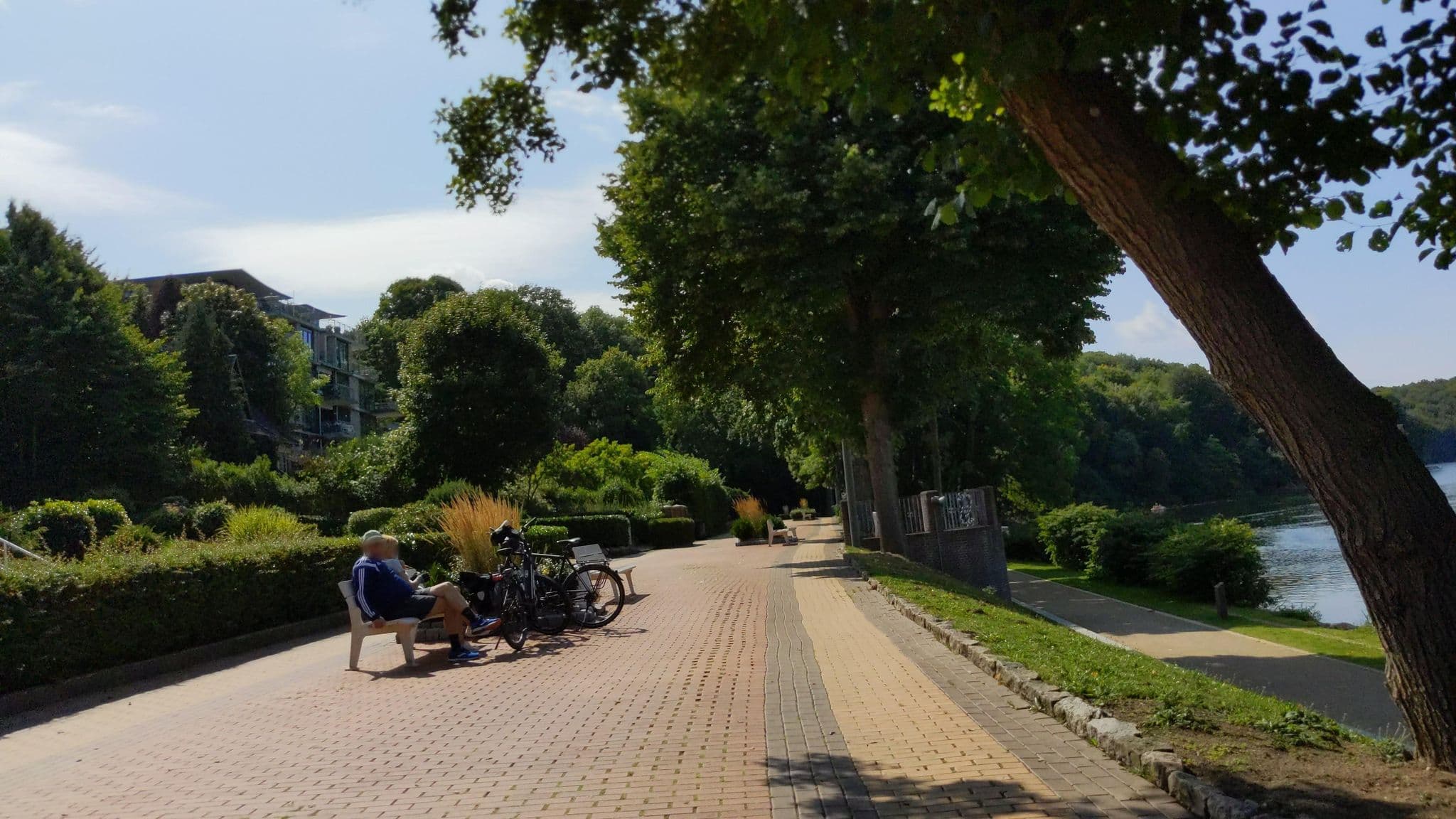 Street view near Ferienwohnung Blick zum Dieksee, Malente — © rasmustravemnd (CC BY-SA · Mapillary)