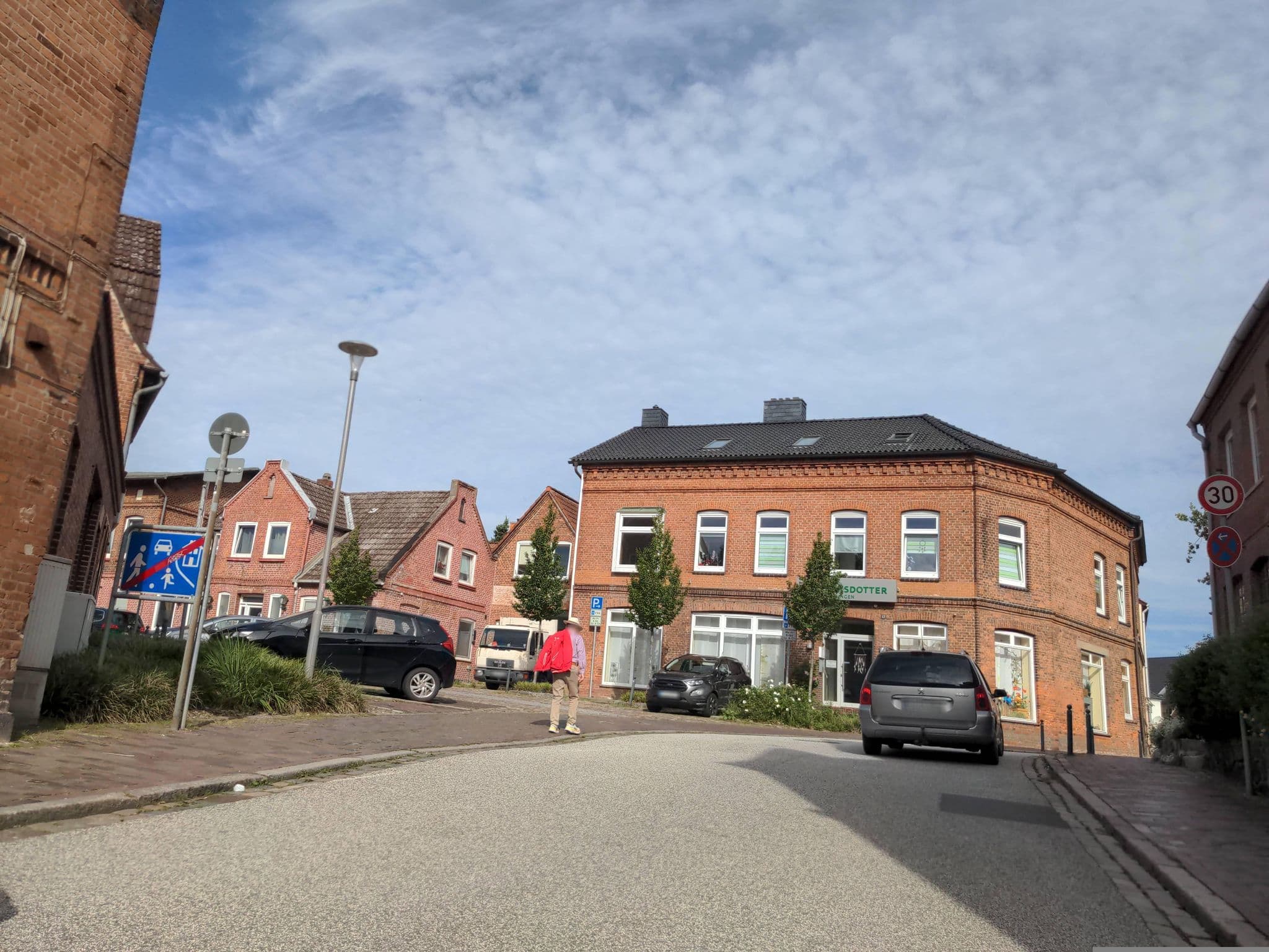 Street view near Ferienwohnung Kruppa, Plön — © rasmustravemnd (CC BY-SA · Mapillary)