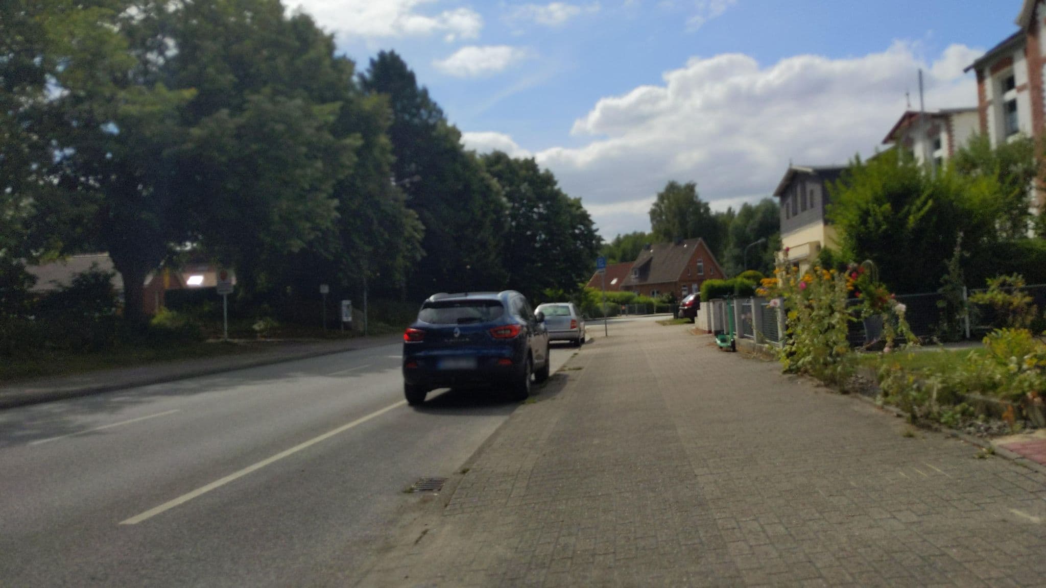 Street view near Paches Gasthof Lübeck, Stockelsdorf — © rasmustravemnd (CC BY-SA · Mapillary)