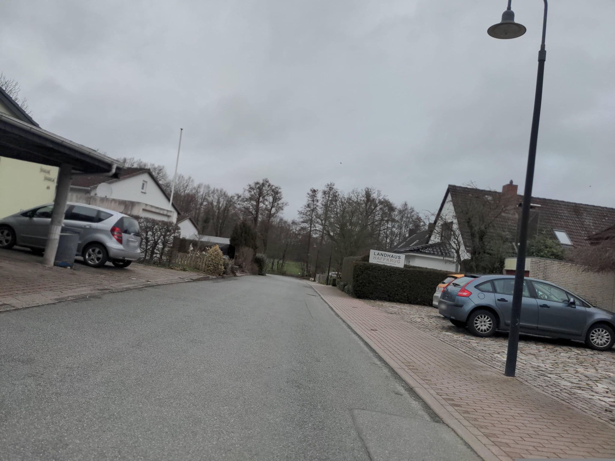 Street view near Landhaus Haffkrug, Sierksdorf — © rasmustravemnd (CC BY-SA · Mapillary)