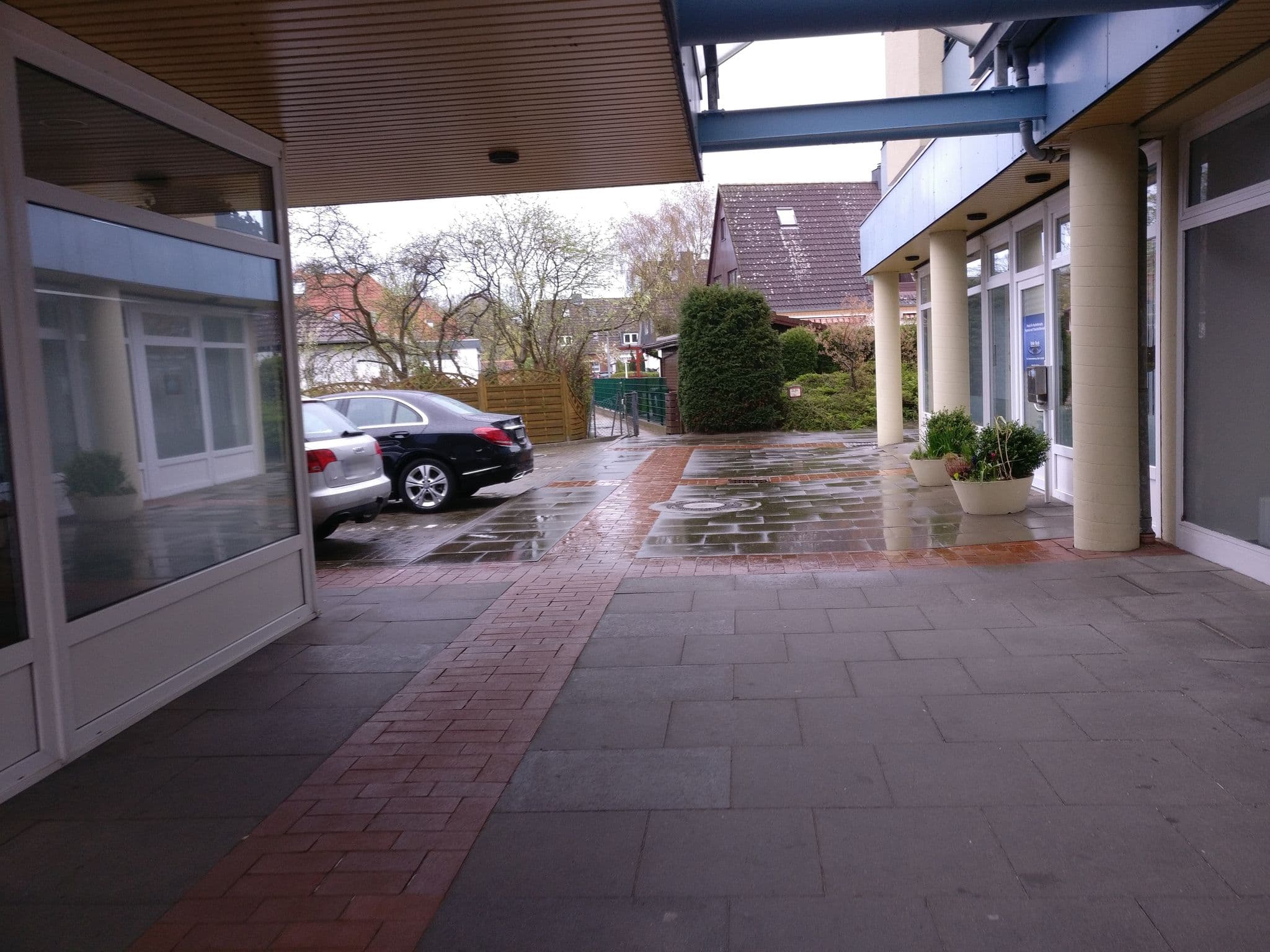 Street view near Appartementvermietung Hanna Petersen, Laboe — © aceini (CC BY-SA · Mapillary)