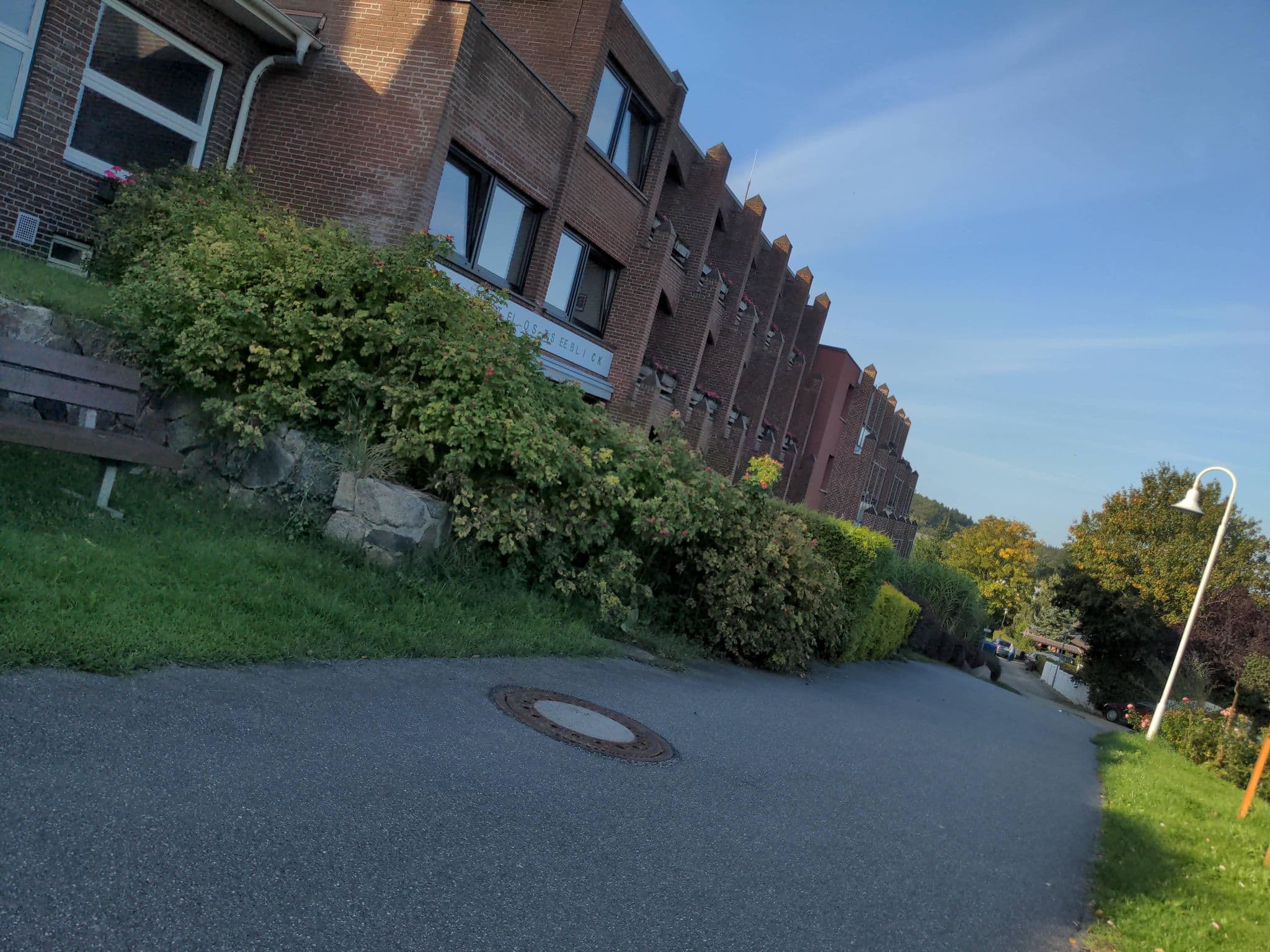 Street view near Hartmanns Hus, Lütjenburg — © rasmustravemnd (CC BY-SA · Mapillary)