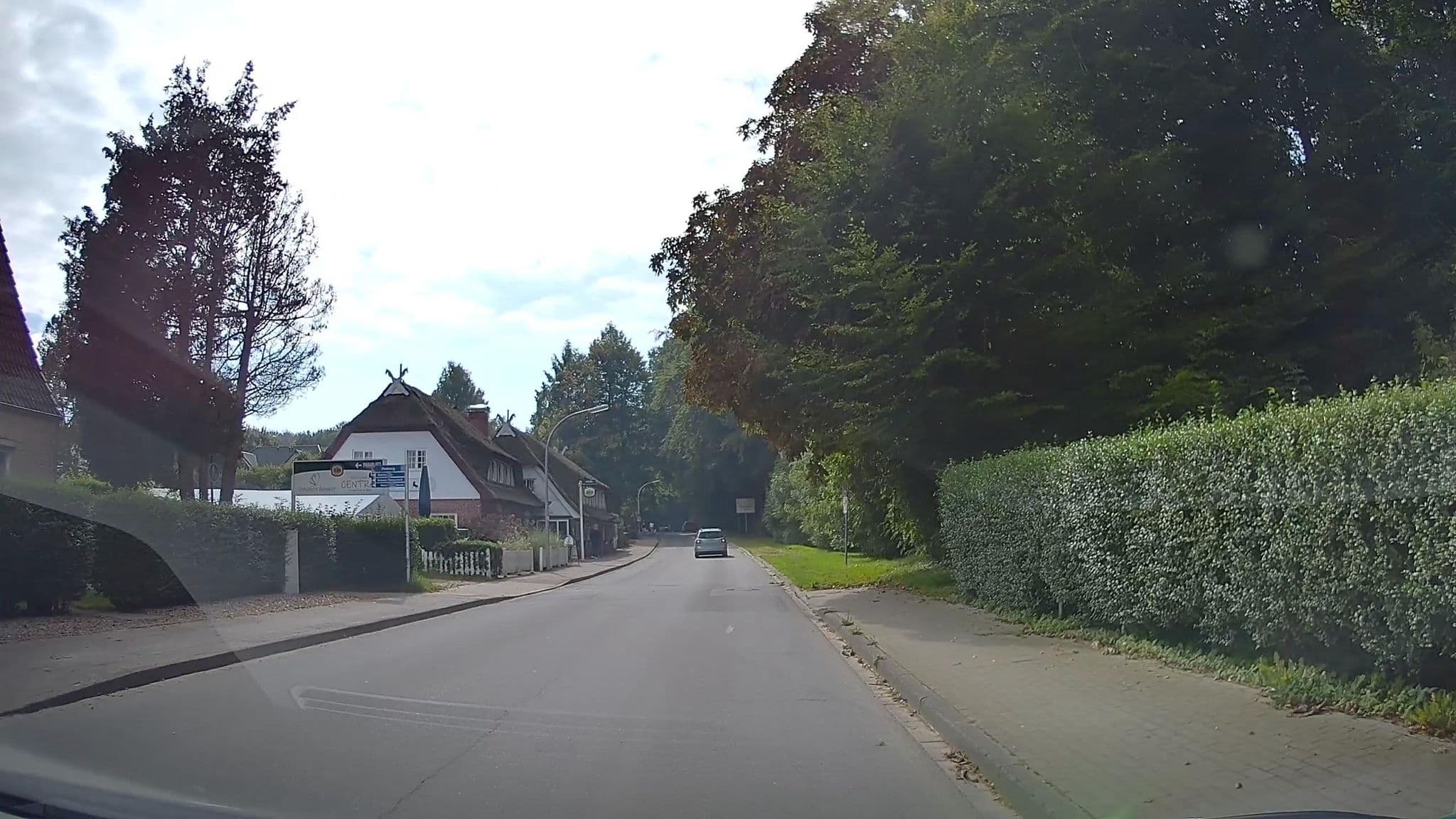 Street view near Gäste-Centrum Hohwacht, Blekendorf — © hendel (CC BY-SA · Mapillary)