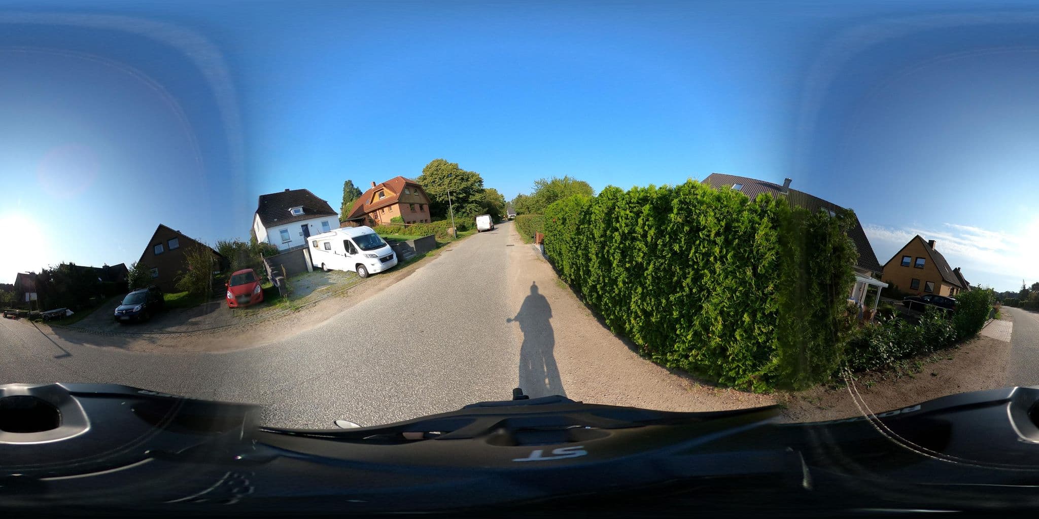 Street view near Ferienwohnung Küssner, Elmschenhagen — © RBL1 (CC BY-SA · Mapillary)