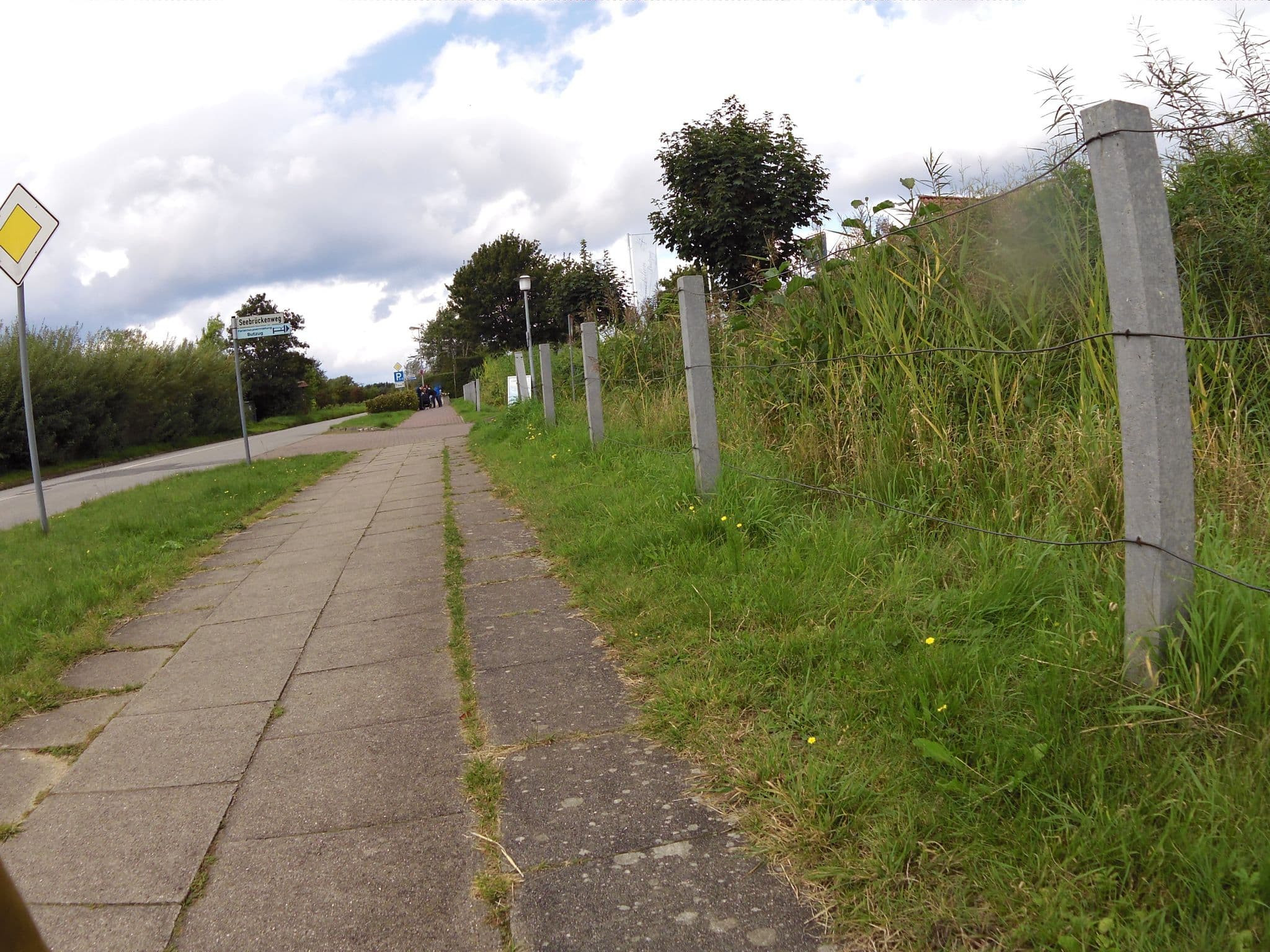 Street view near Ferienhausvermietung Butzug, Hohenfelde — © chuck (CC BY-SA · Mapillary)