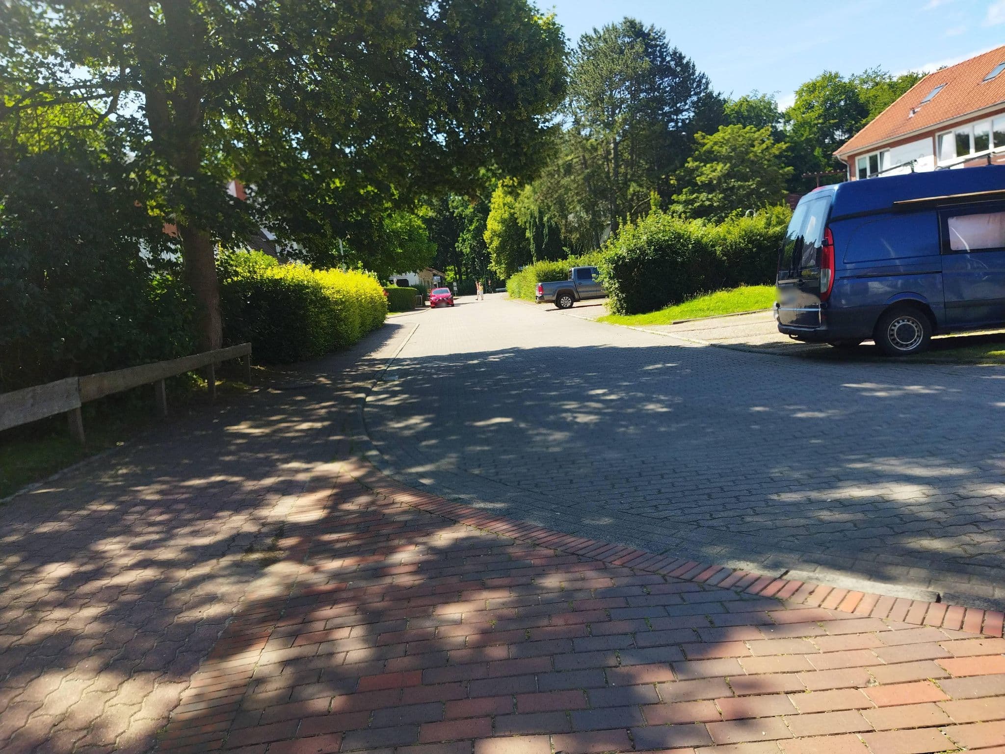 Street view near BeautyCenter Hotel Hohe Wacht, Blekendorf — © changchun1 (CC BY-SA · Mapillary)