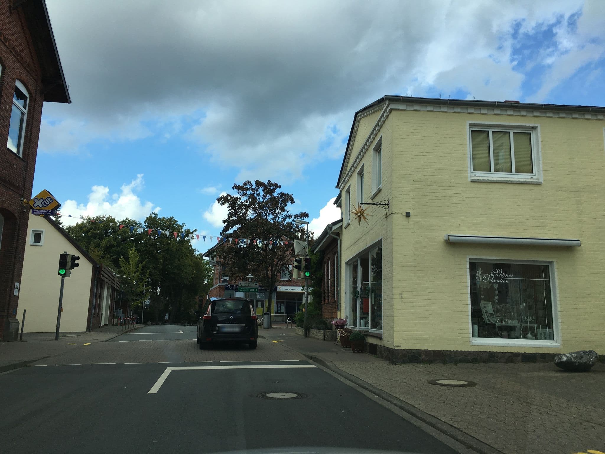 Street view near Hotel & Restaurant Am Rathaus, Wendtorf — © chuck (CC BY-SA · Mapillary)