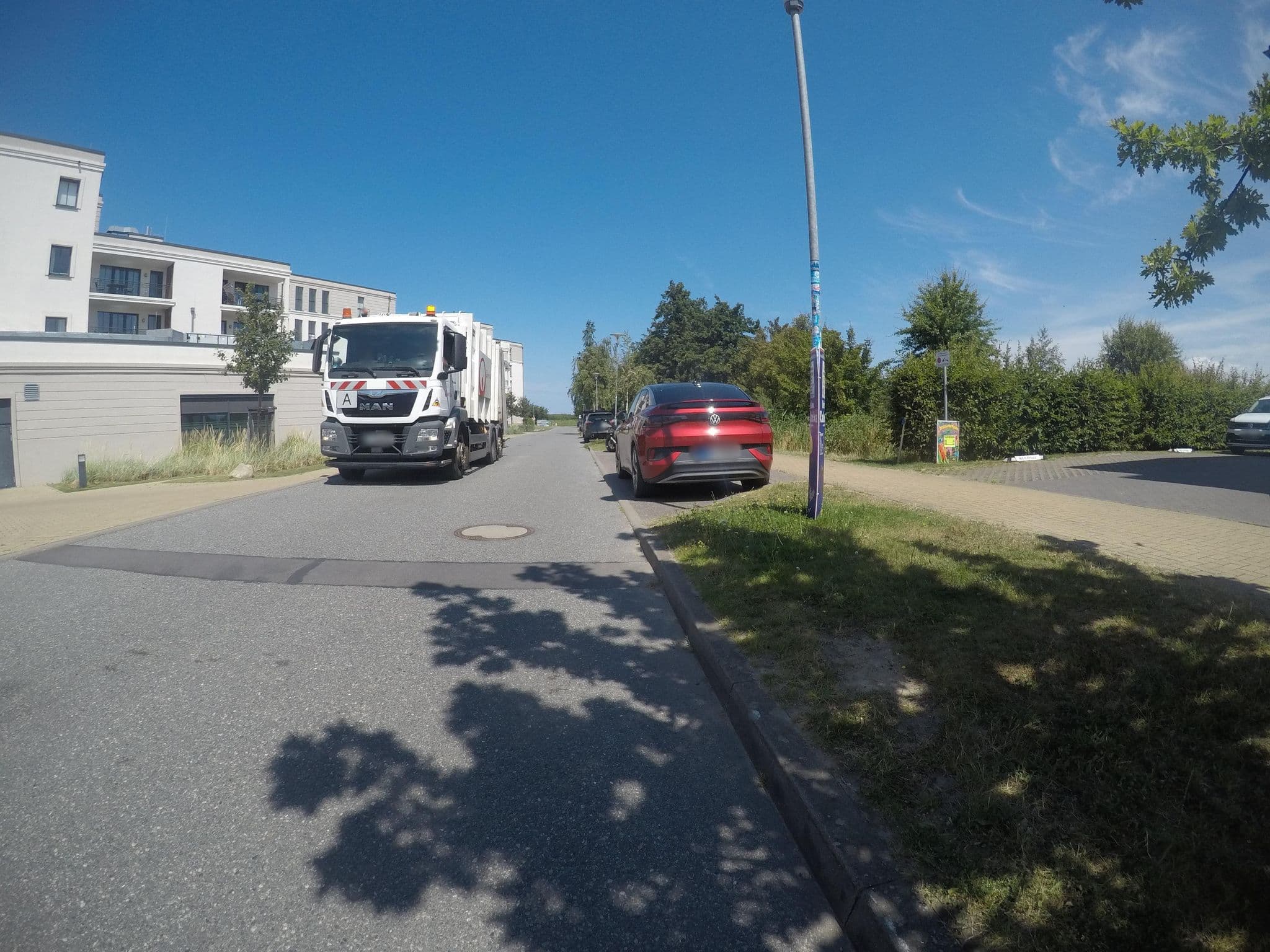 Street view near Villa Seeadler, Börgerende-Rethwisch — © mfa (CC BY-SA · Mapillary)