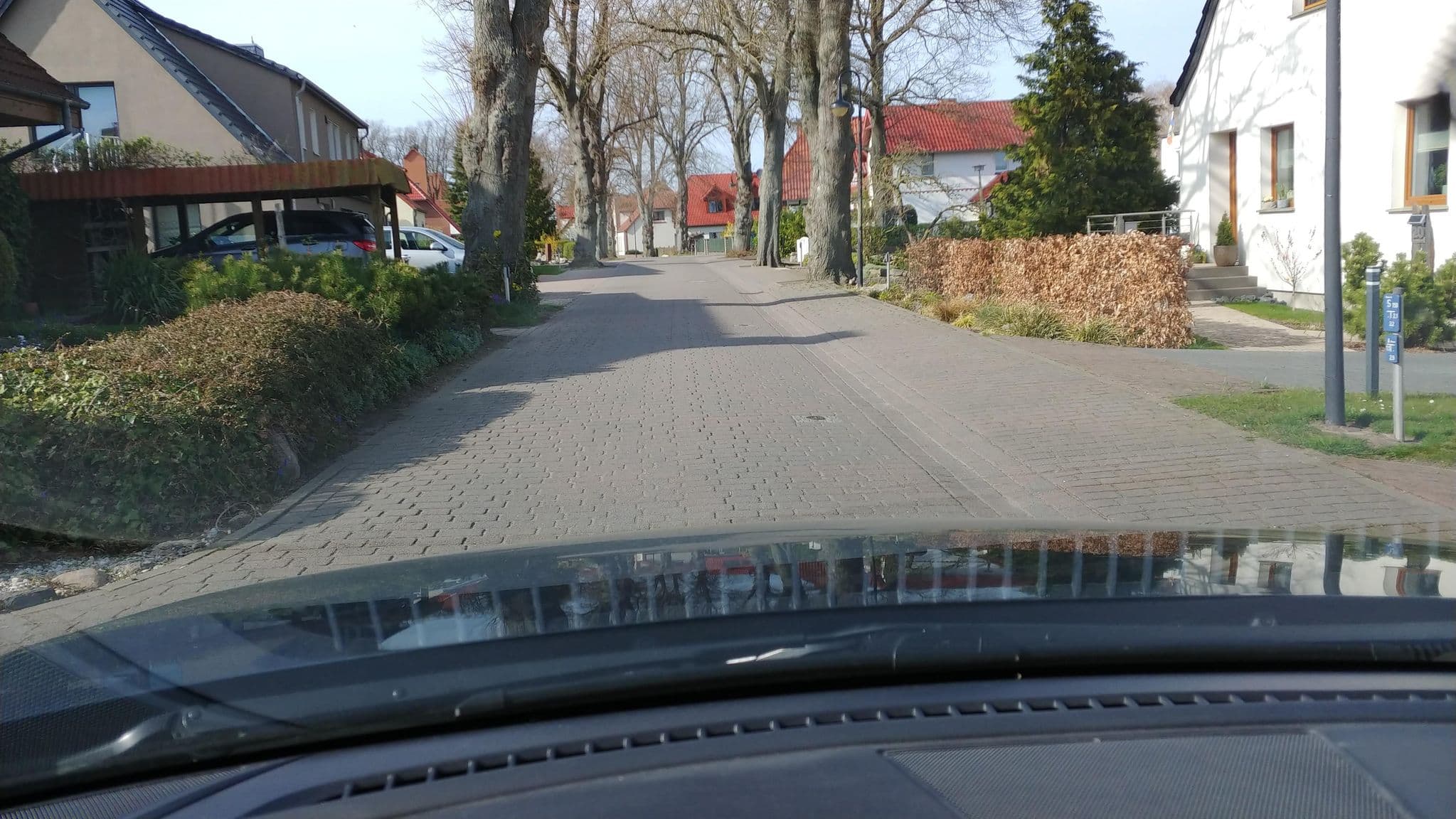 Street view near Ferienhaus Manthei, Dorf Mecklenburg — © deleted_user (CC BY-SA · Mapillary)