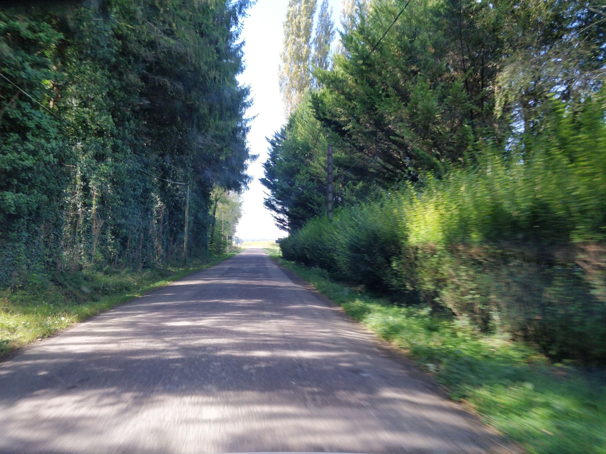 Street view near Moulin des Pommerats, Saint-Florentin — © zouzou (CC BY-SA · Mapillary)