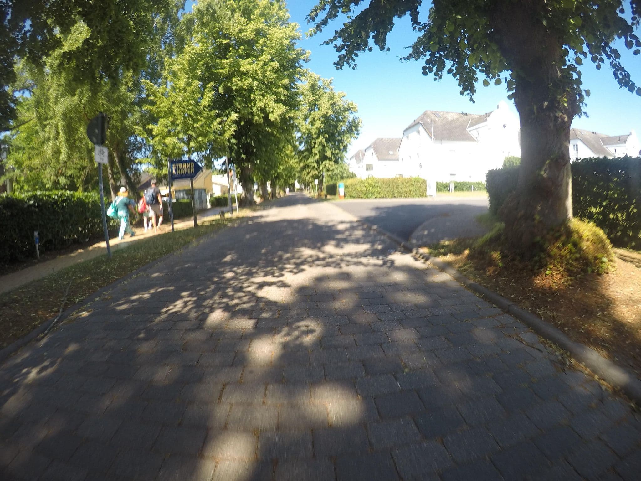 Street view near Haus Passat - Ferienwohnungen, Börgerende-Rethwisch — © mfa (CC BY-SA · Mapillary)