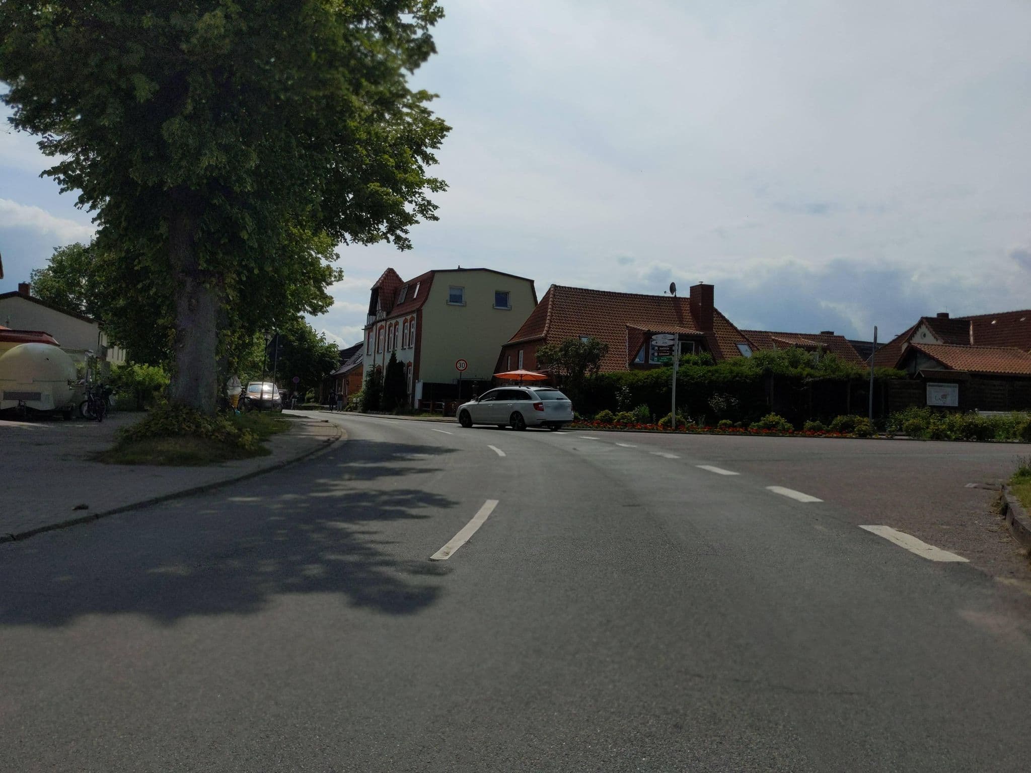Street view near Filou Apartmenthotel, Blowatz — © rasmustravemnd (CC BY-SA · Mapillary)