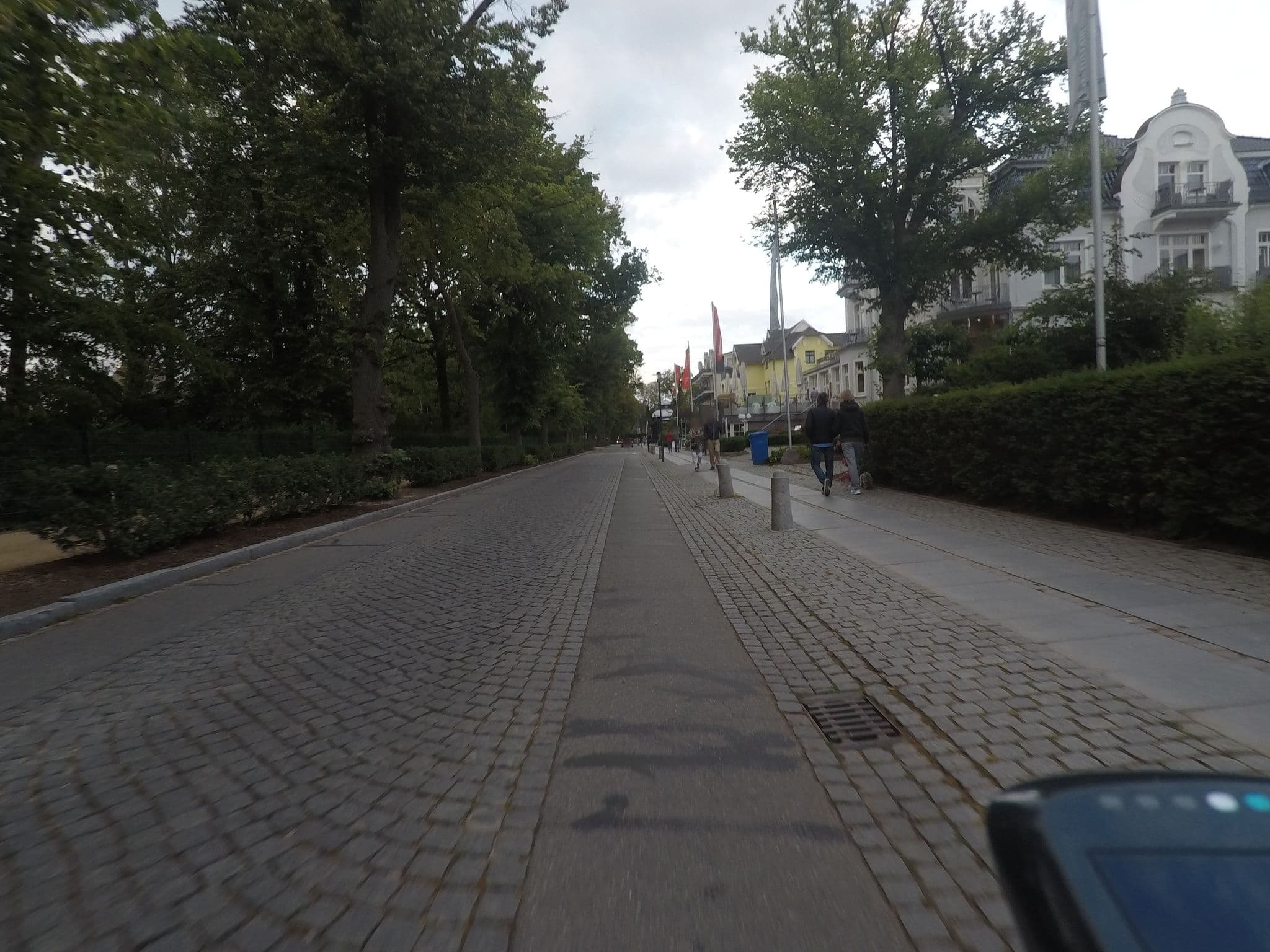 Street view near Aparthotel Villa Am Konzertgarten, Ostseebad Kühlungsborn — © mjay (CC BY-SA · Mapillary)