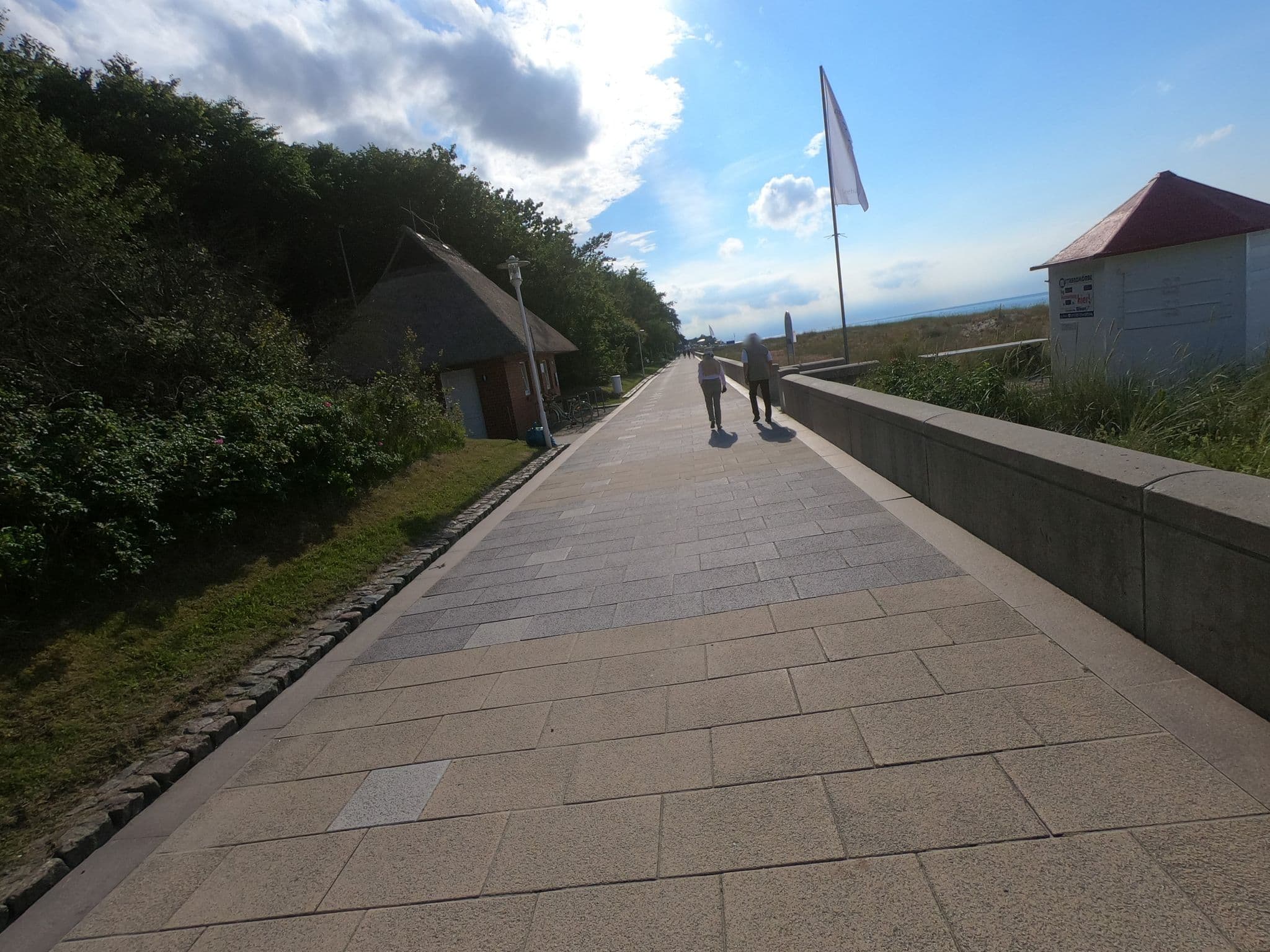 Street view near 4 Jahreszeiten Kühlingsborn, Ostseebad Kühlungsborn — © carlheinz (CC BY-SA · Mapillary)