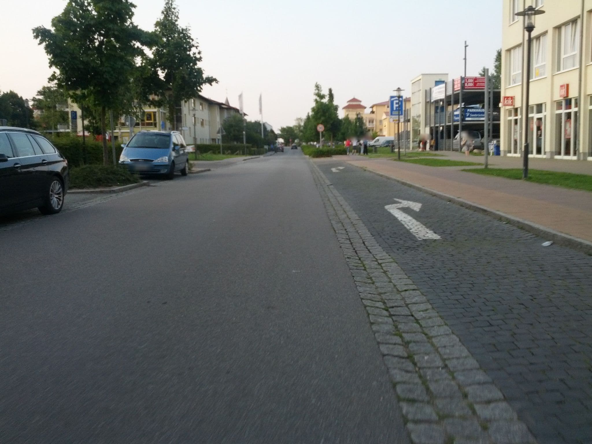 Street view near Ferienwohnung Seebrücke, Ostseebad Kühlungsborn — © zoegglmeyr (CC BY-SA · Mapillary)