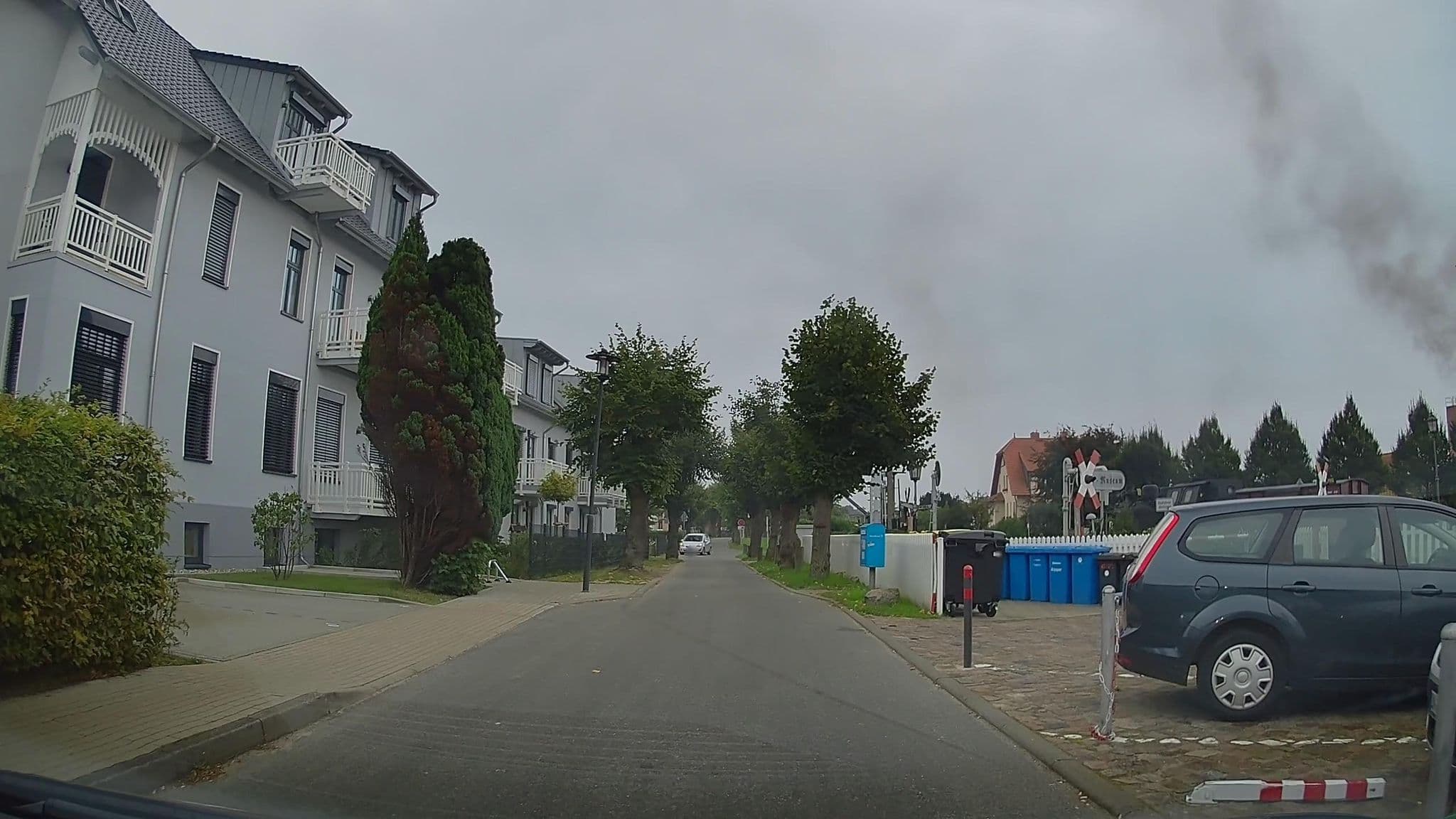 Street view near Ostseehotel Scandinavia, Ostseebad Kühlungsborn — © hendel (CC BY-SA · Mapillary)