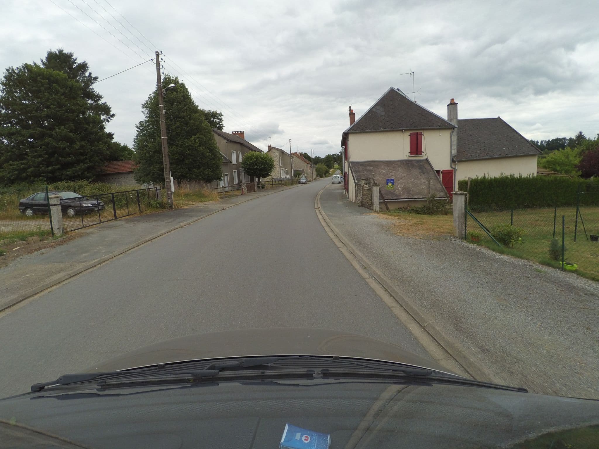Street view near Les Rainettes, Le Grand-Bourg — © stephanep (CC BY-SA · Mapillary)